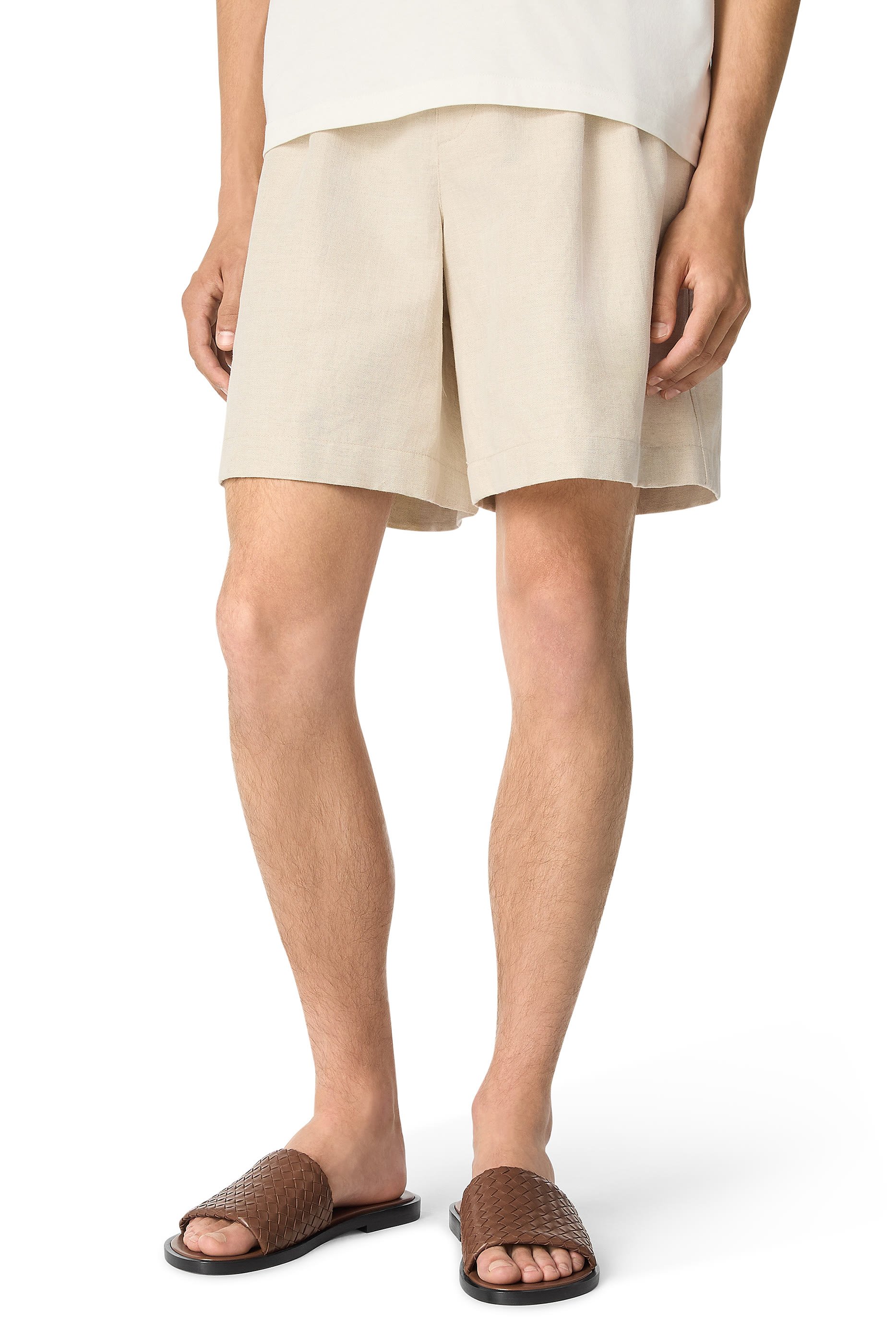 حذاء إليو مفتوح من الخلف