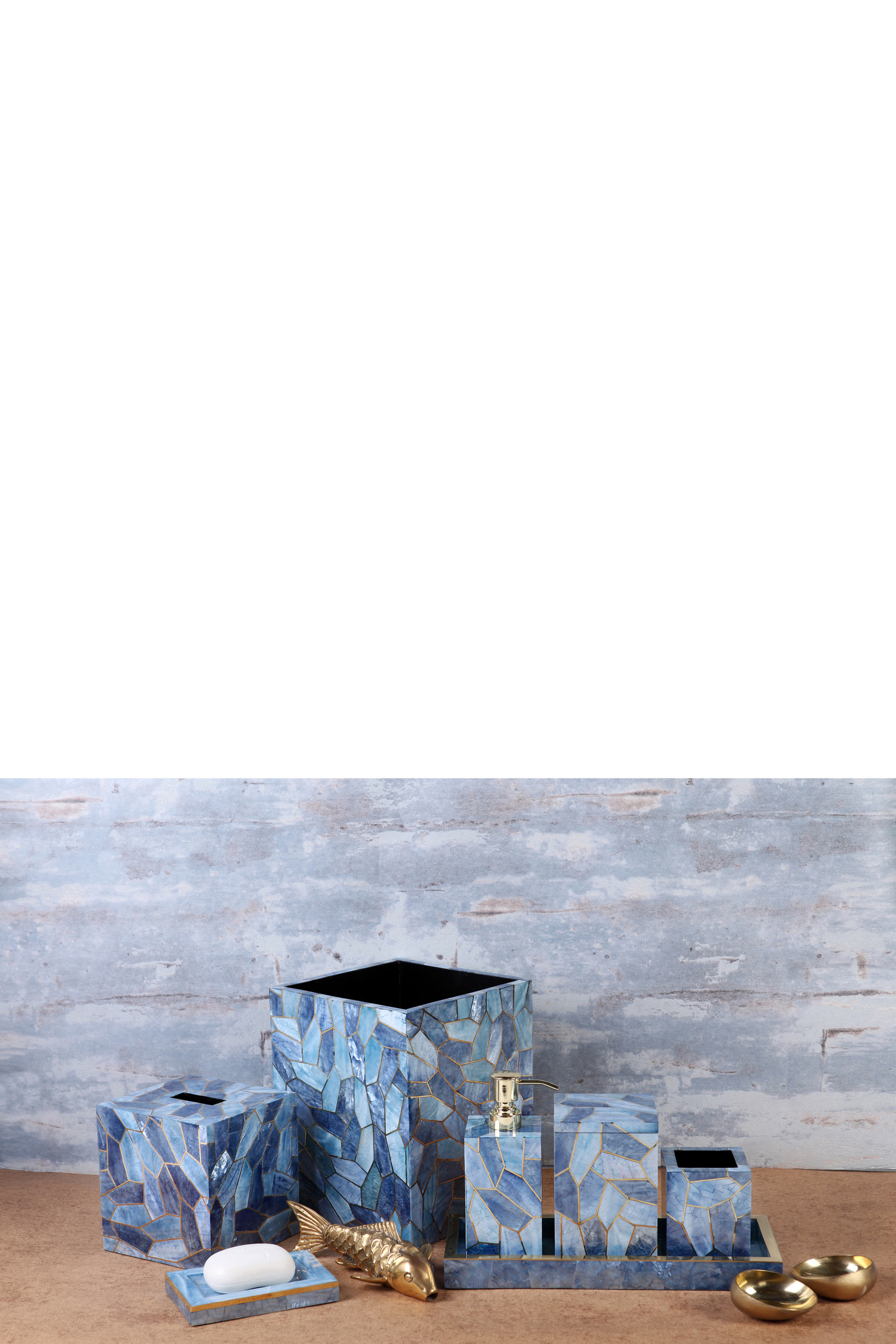 علبة بغطاء فرانشيسكا صدف ونحاس