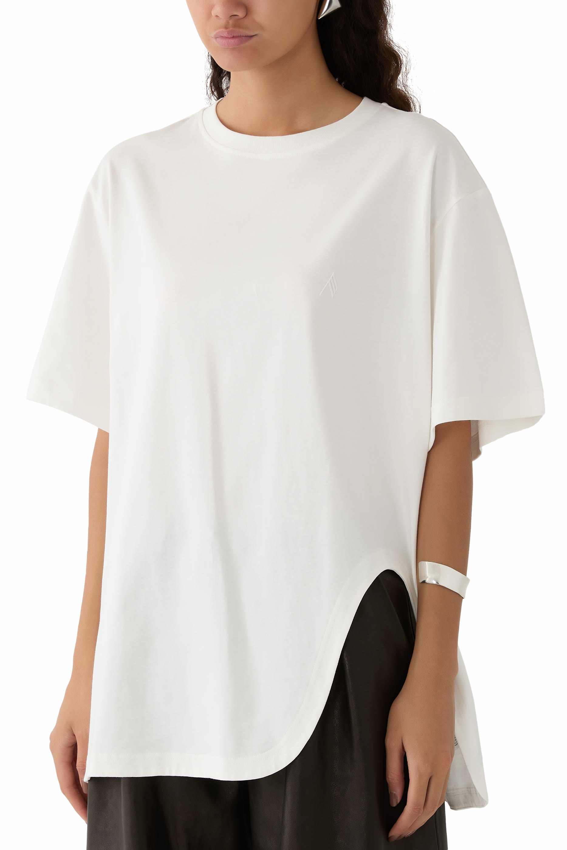 تيشيرت بشعار الماركة