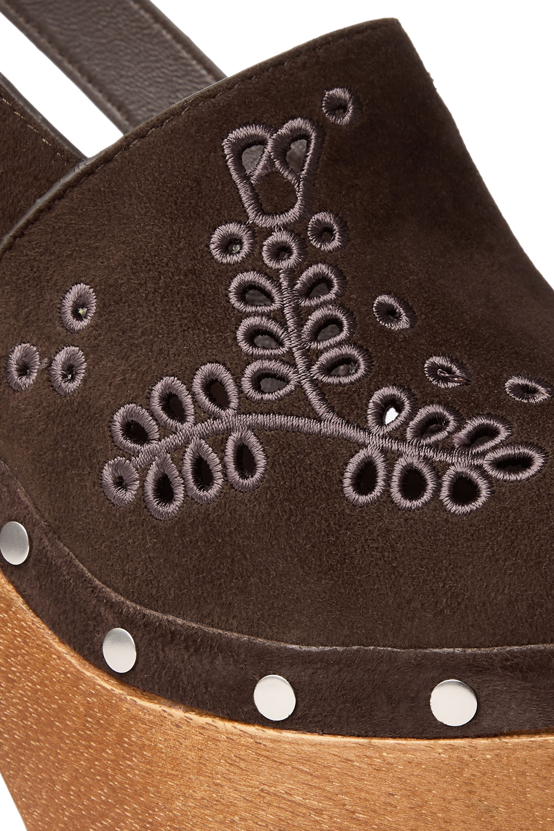 حذاء أليدا 135 مفتوح من الخلف بنعل عريض وسير خلفي وتطريز سانغالو