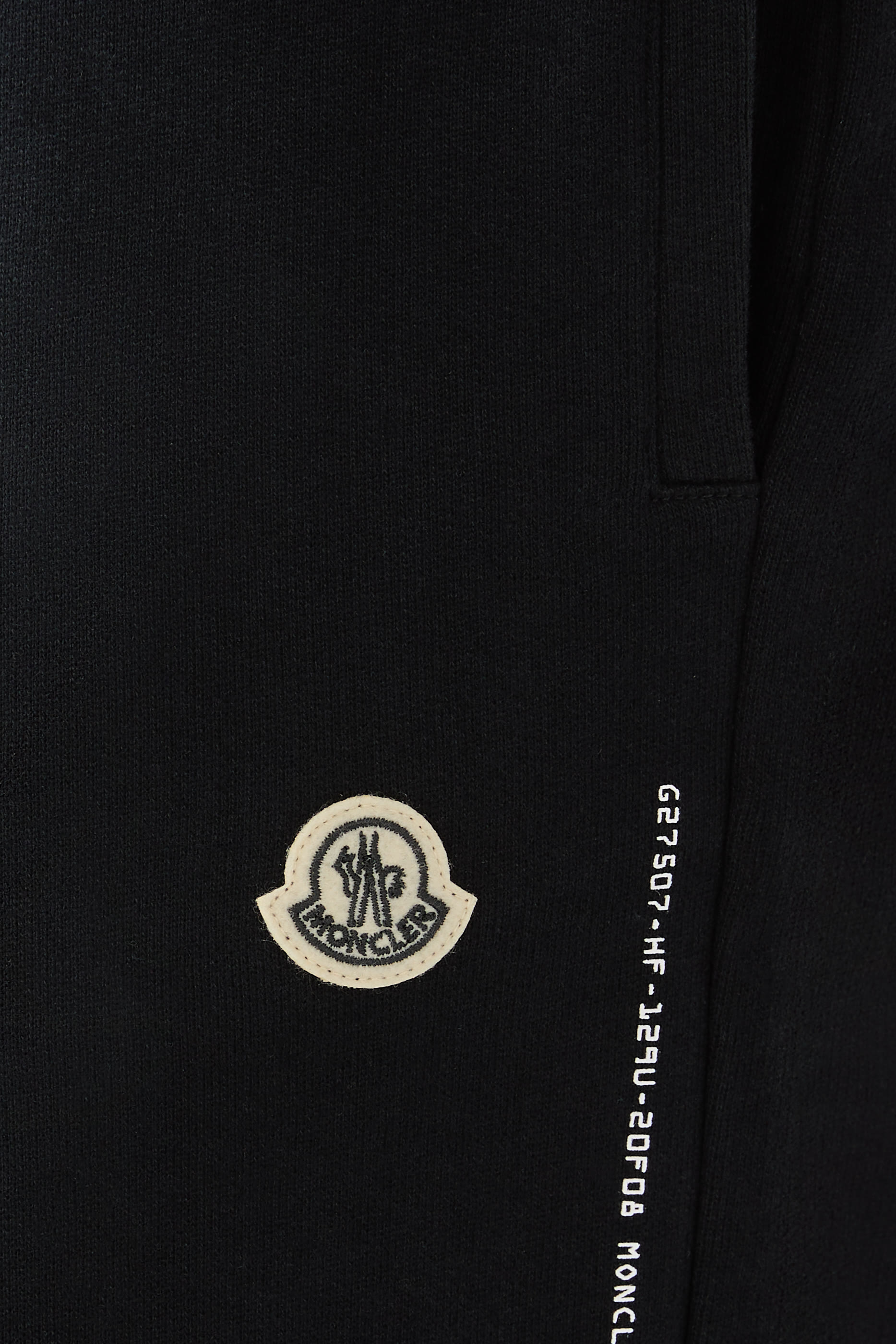 شورت بتطريز شعار الماركة قطن