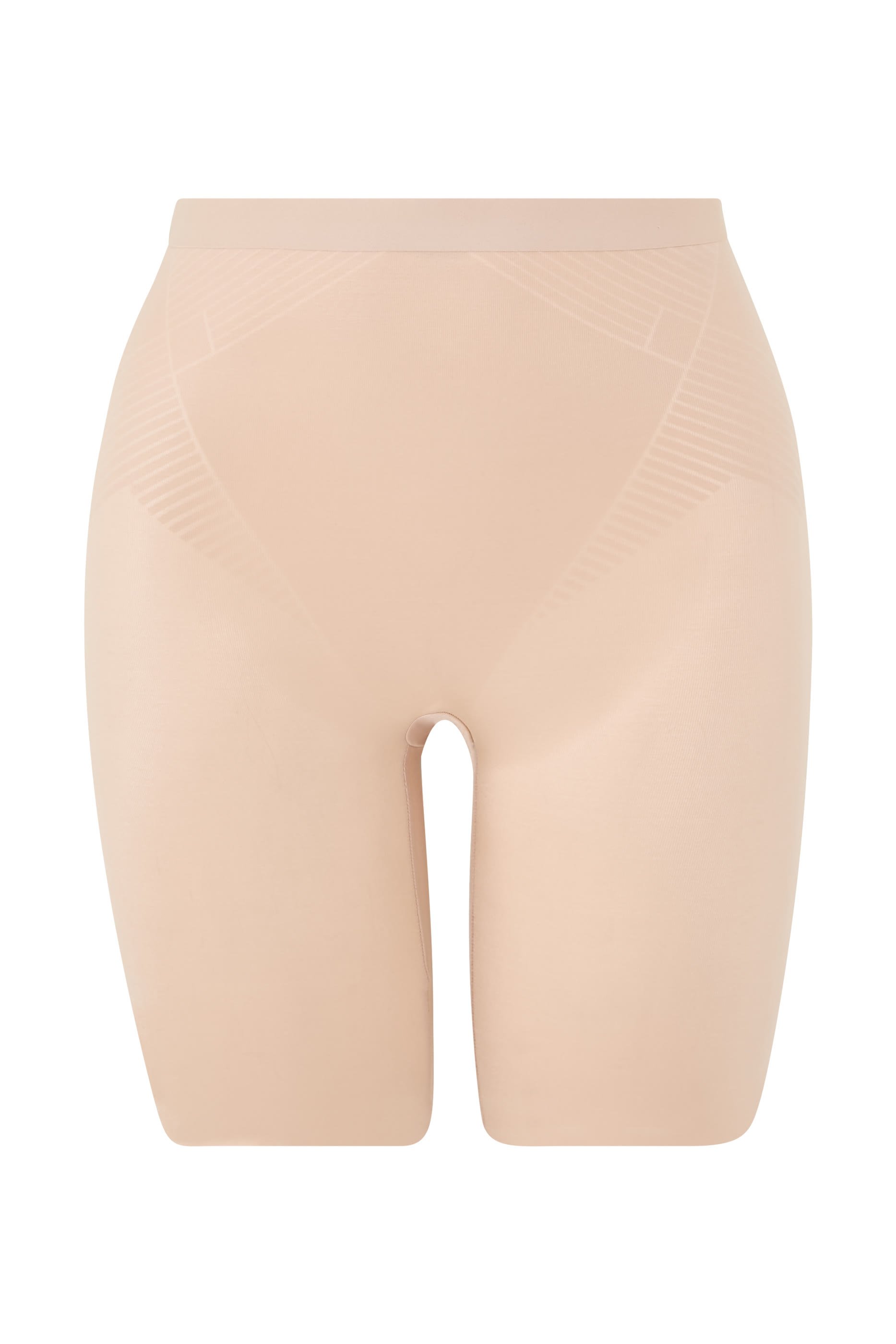 شورت بطول منتصف الفخذ