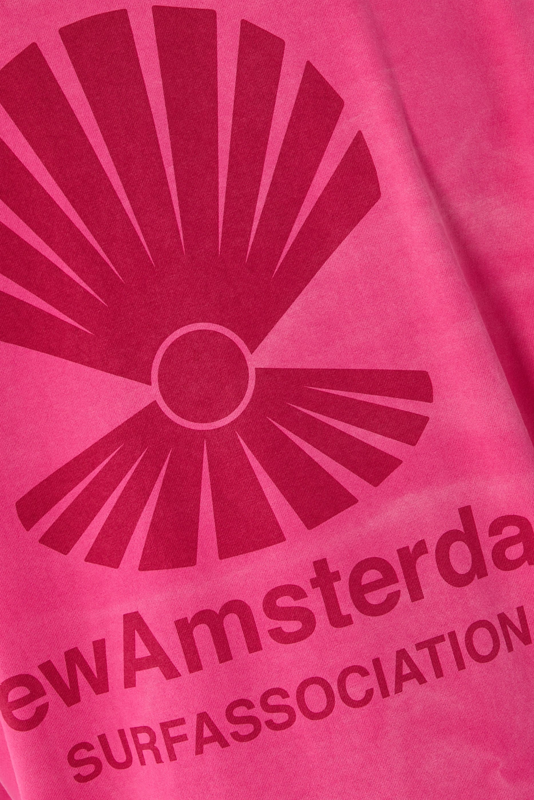 تيشيرت بنقشة محار