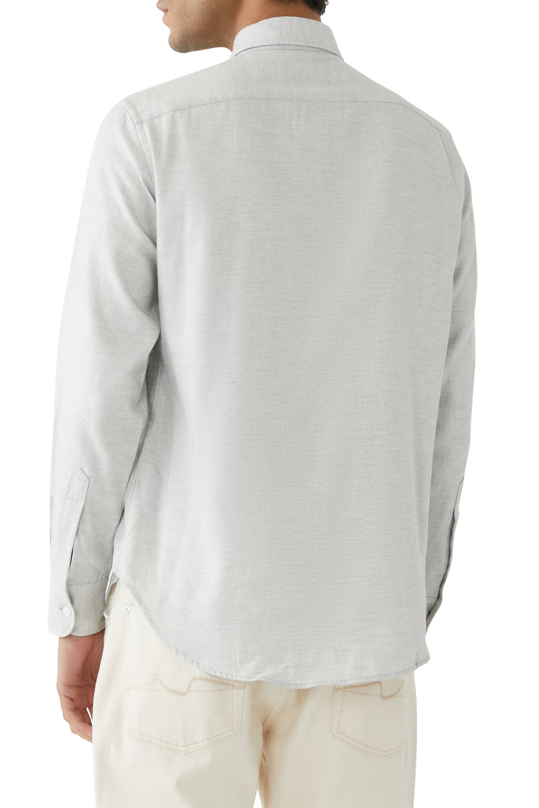 قميص بتصميم عسكري