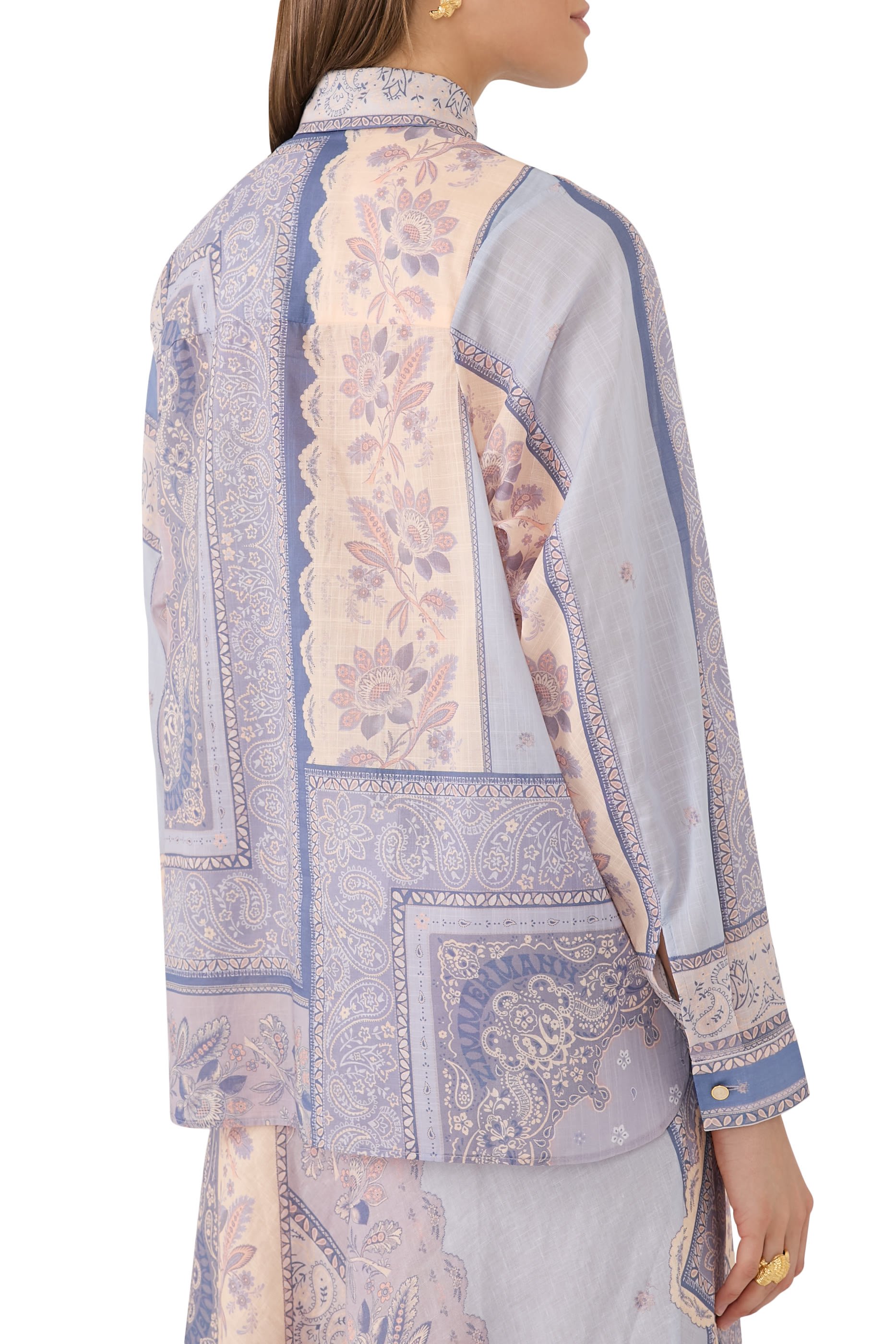 قميص لاكي بقصة مريحة