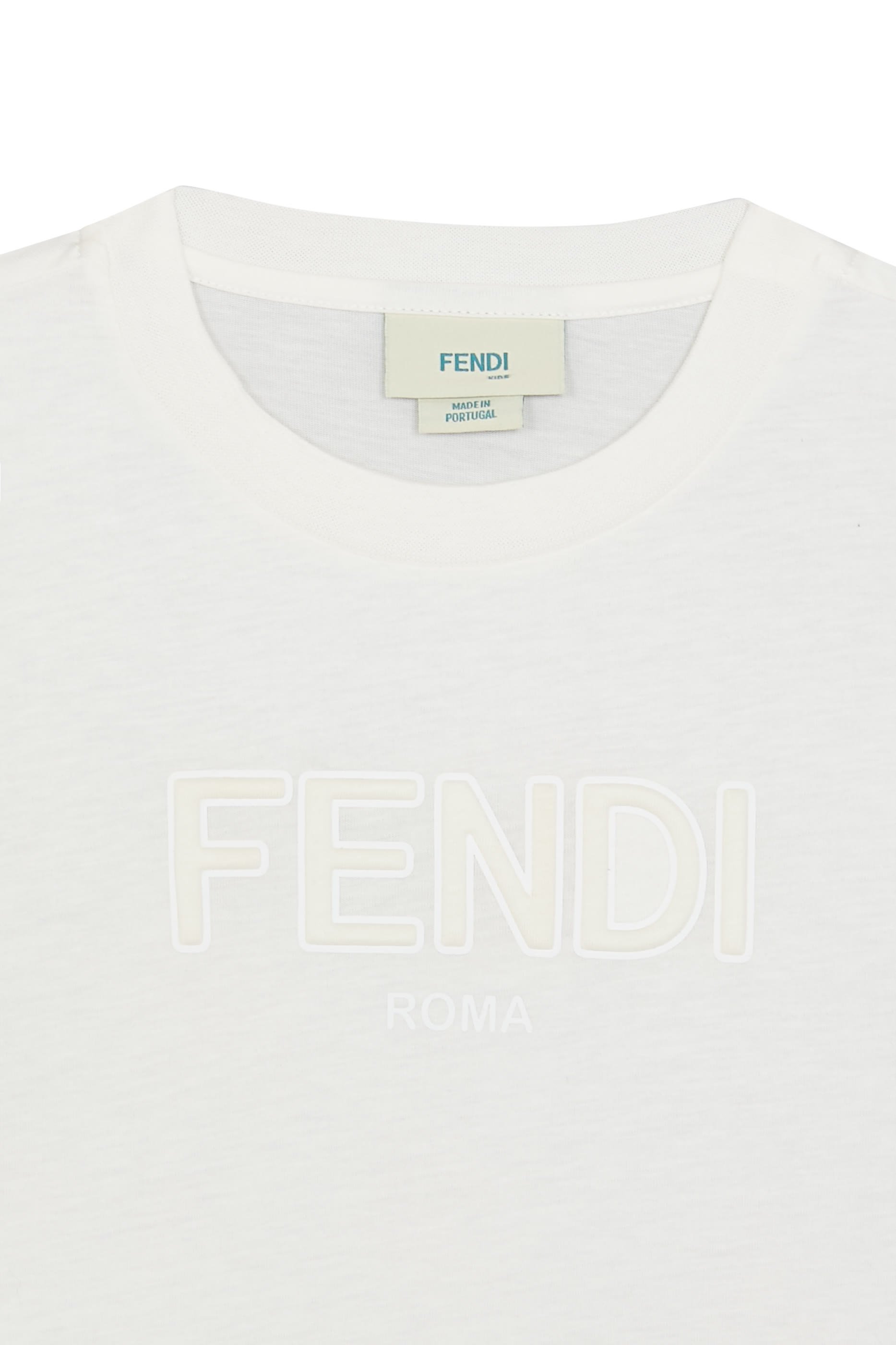 تيشيرت بشعار الماركة للأطفال