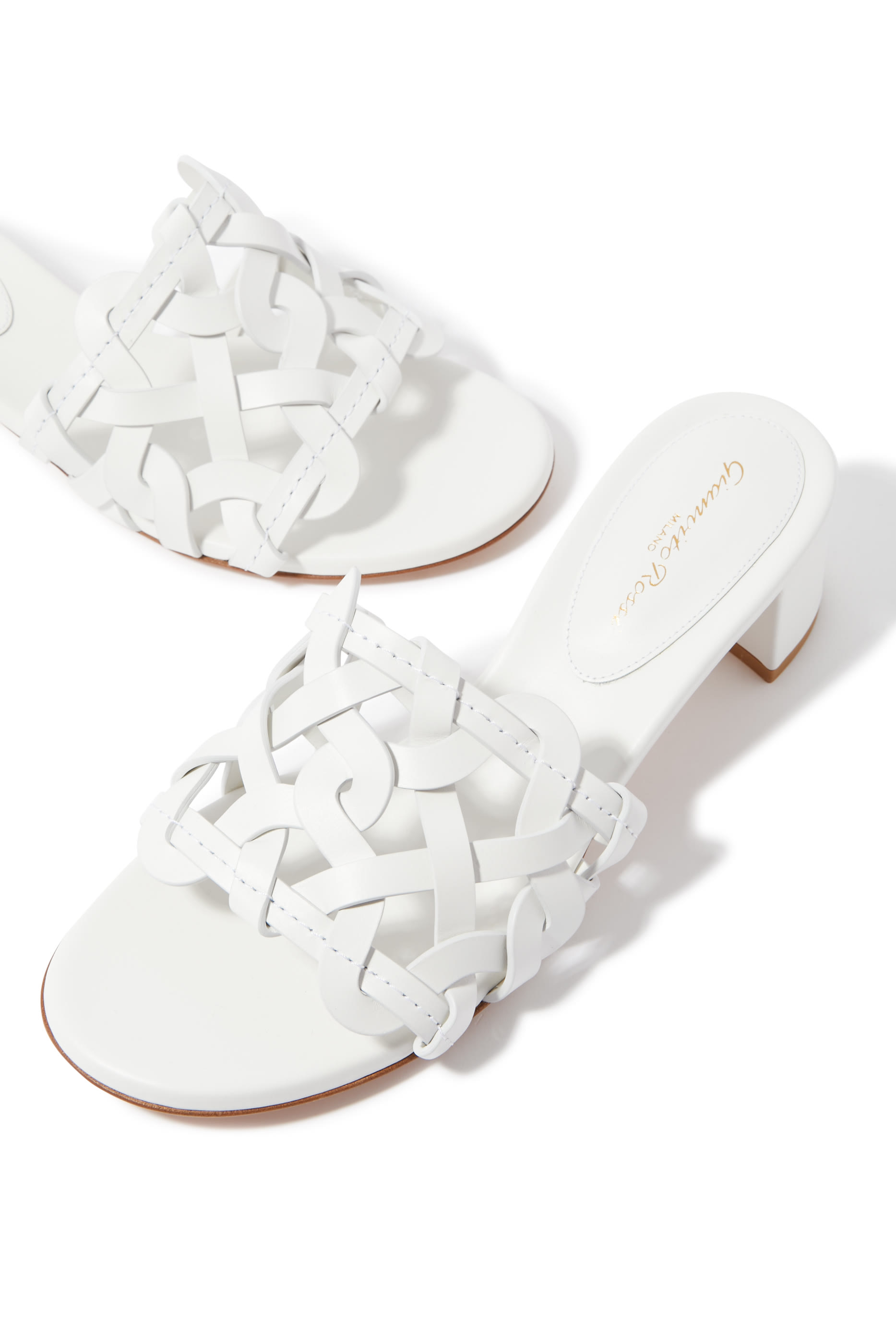 حذاء 45 أمالفي مفتوح من الخلف