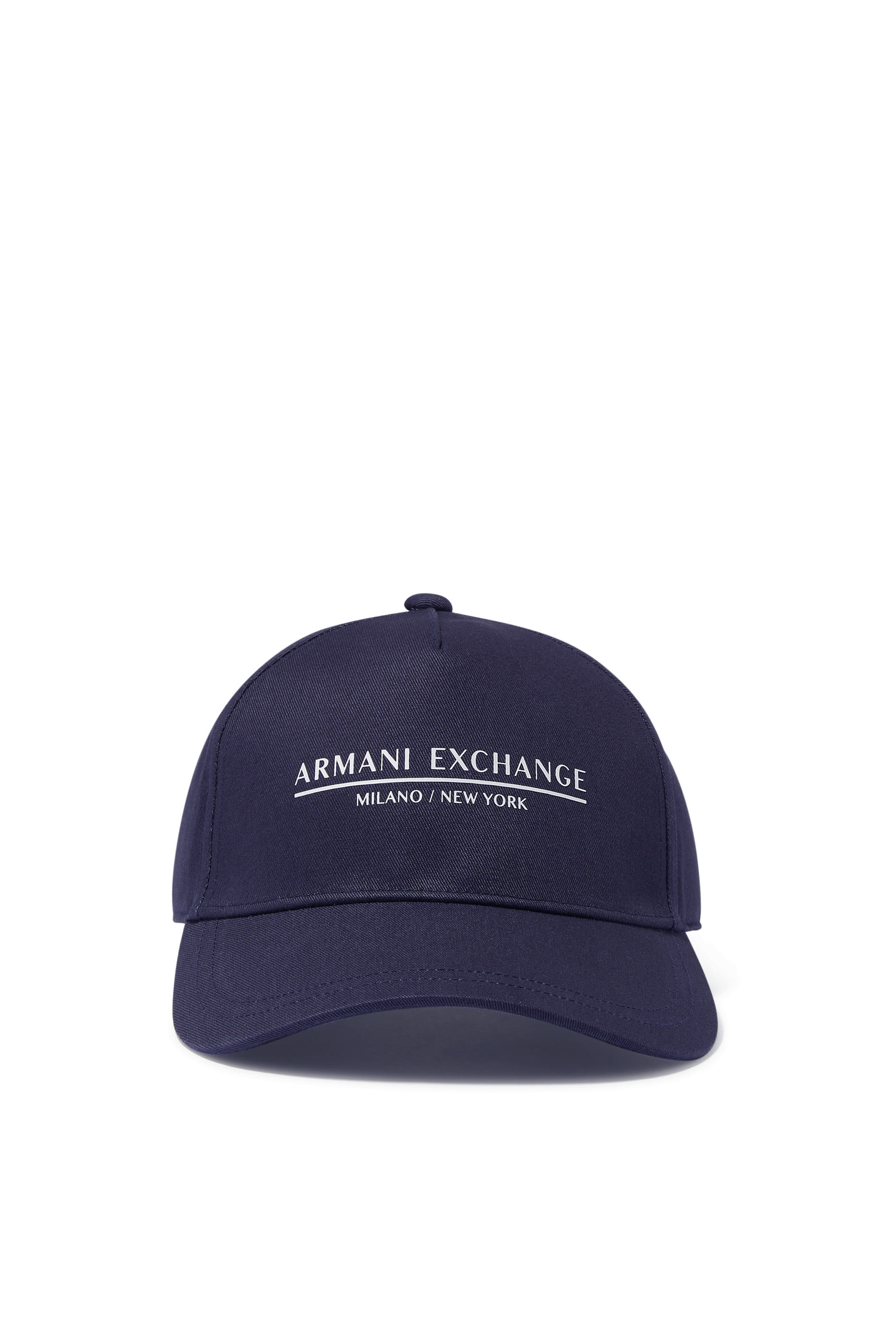 كاب بشعار الماركة