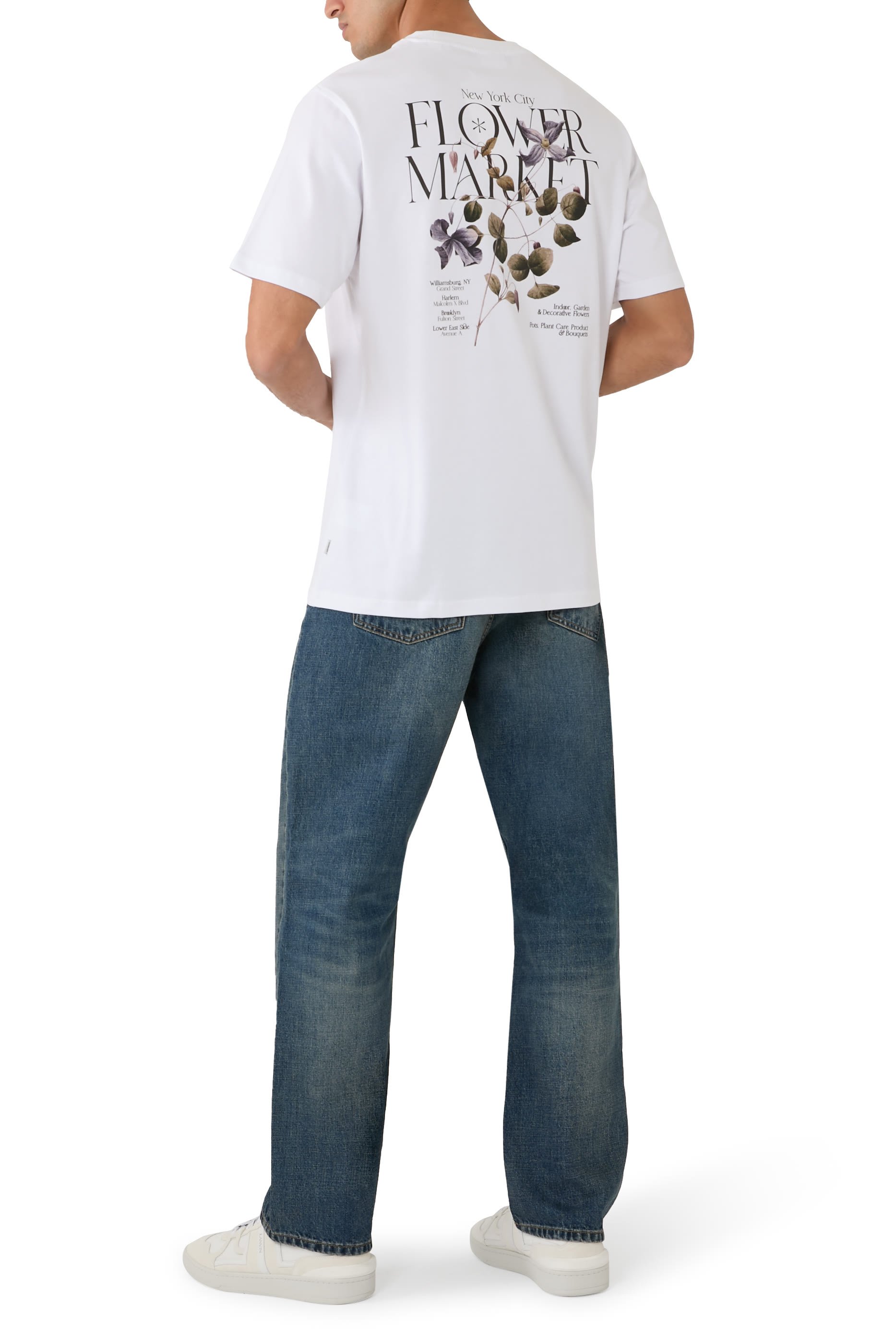 تيشيرت برادي بنقشة عبارة فلاور ماركت