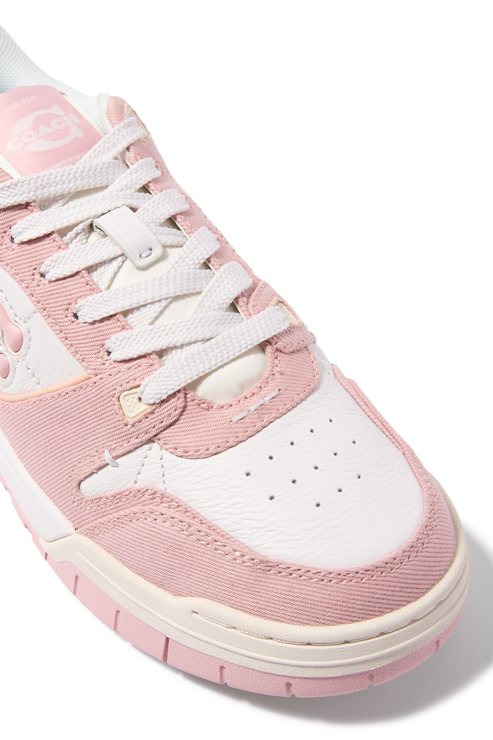 سنيكرز سوهو