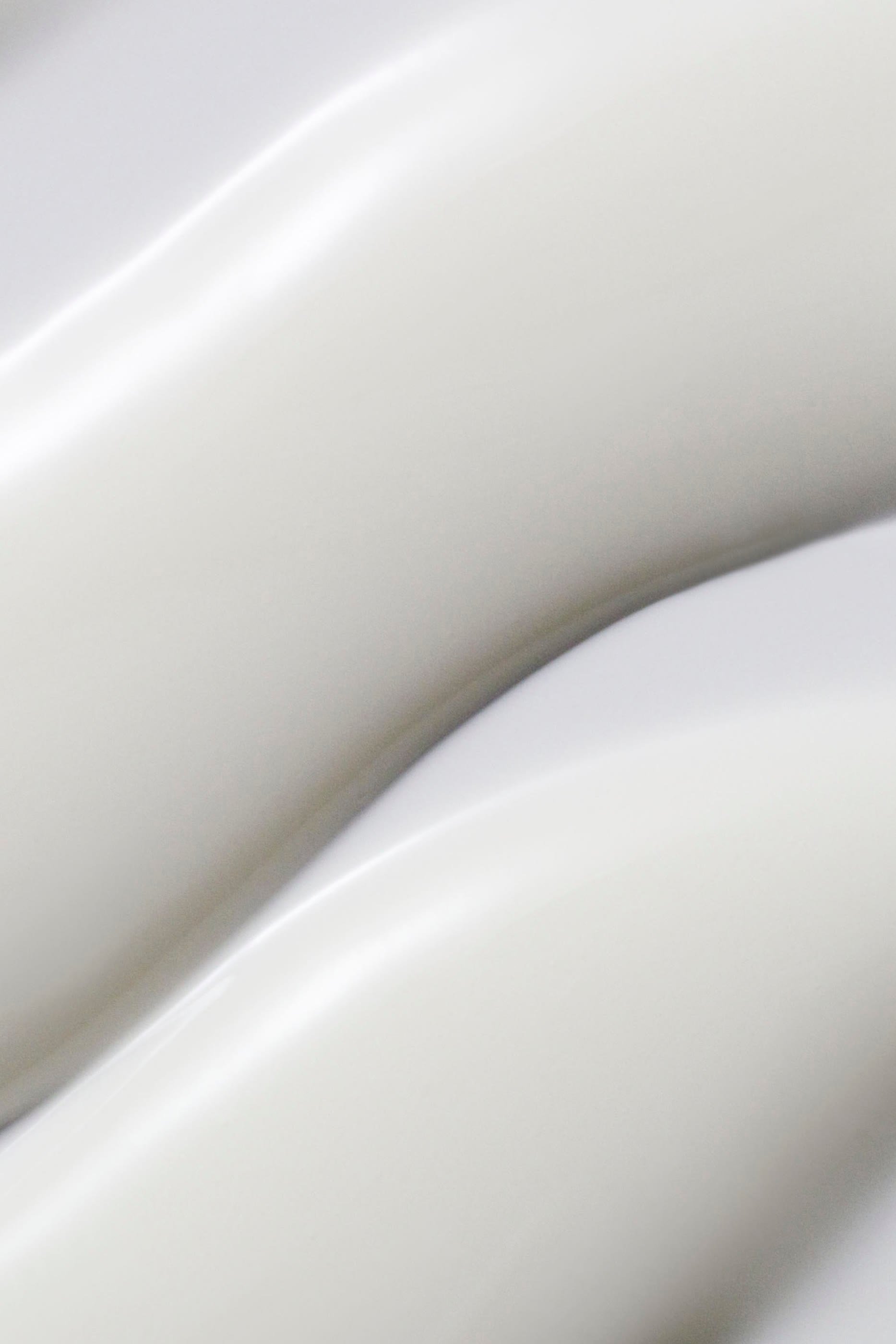 سيروم نيوتري بلينش لتجديد الشعر ليلاً