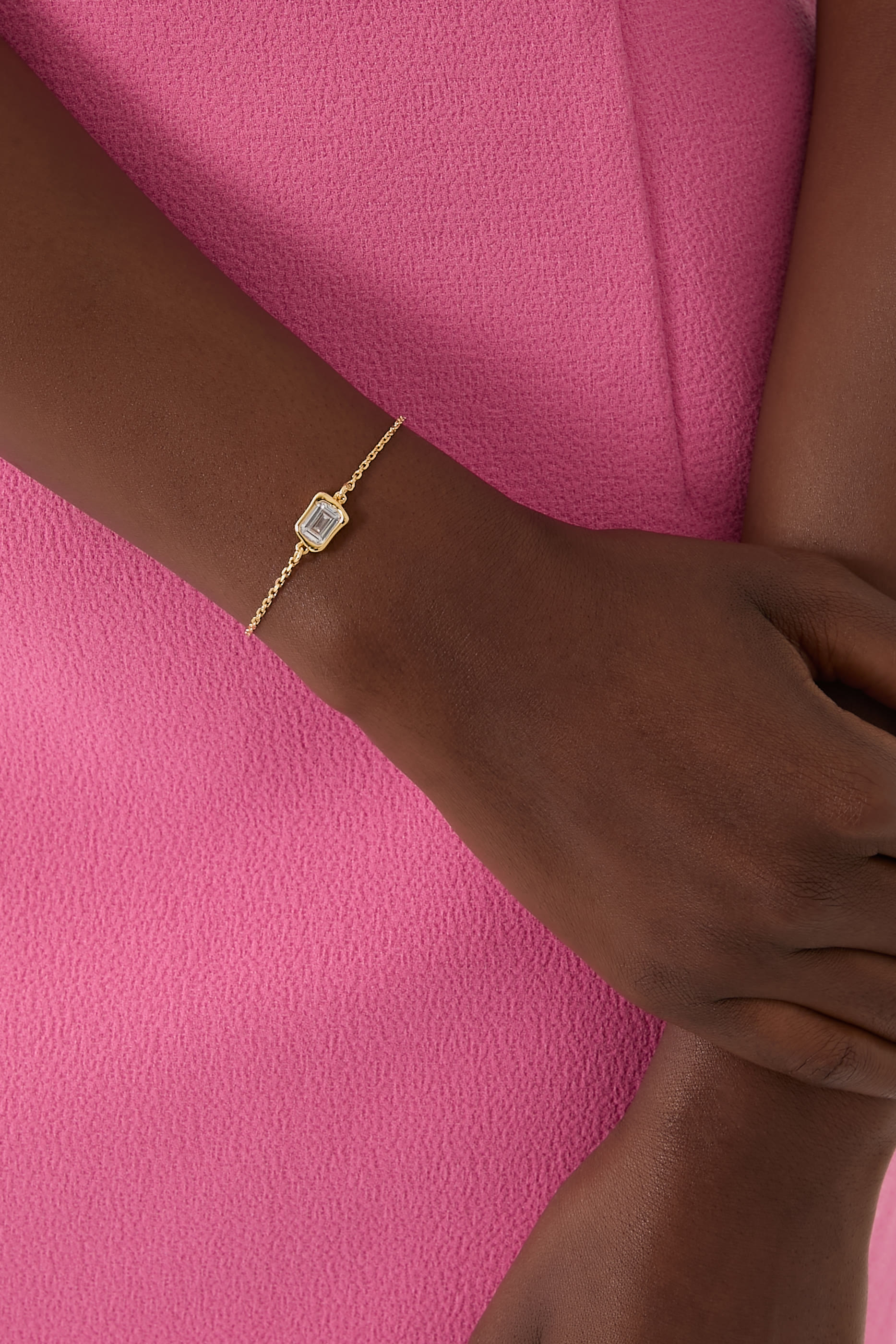 سوار مولتن بحجر زجاجي بتصميم سوليتير