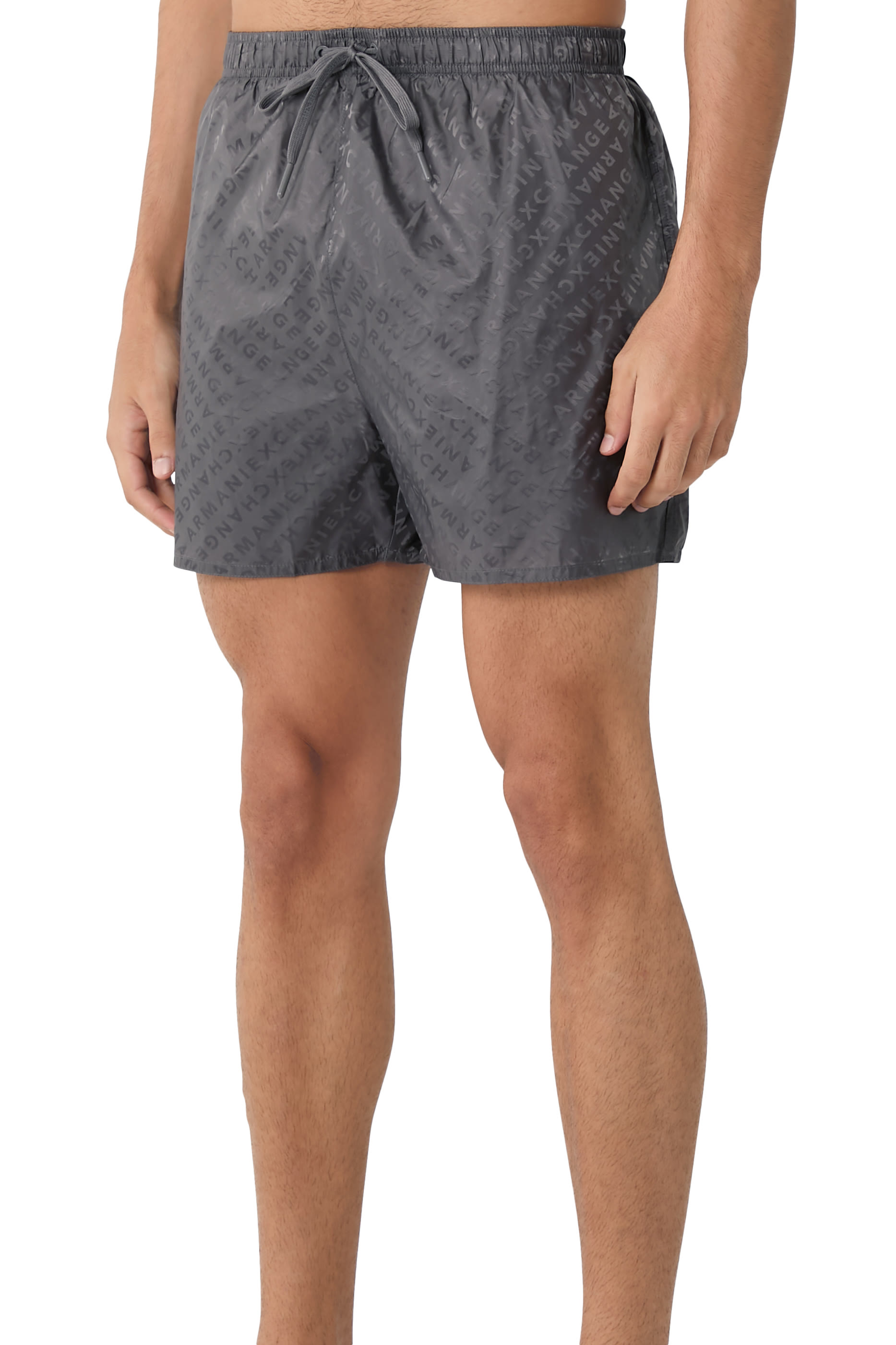 شورت سباحة بوكسر مزين بشعار الماركة بالكامل