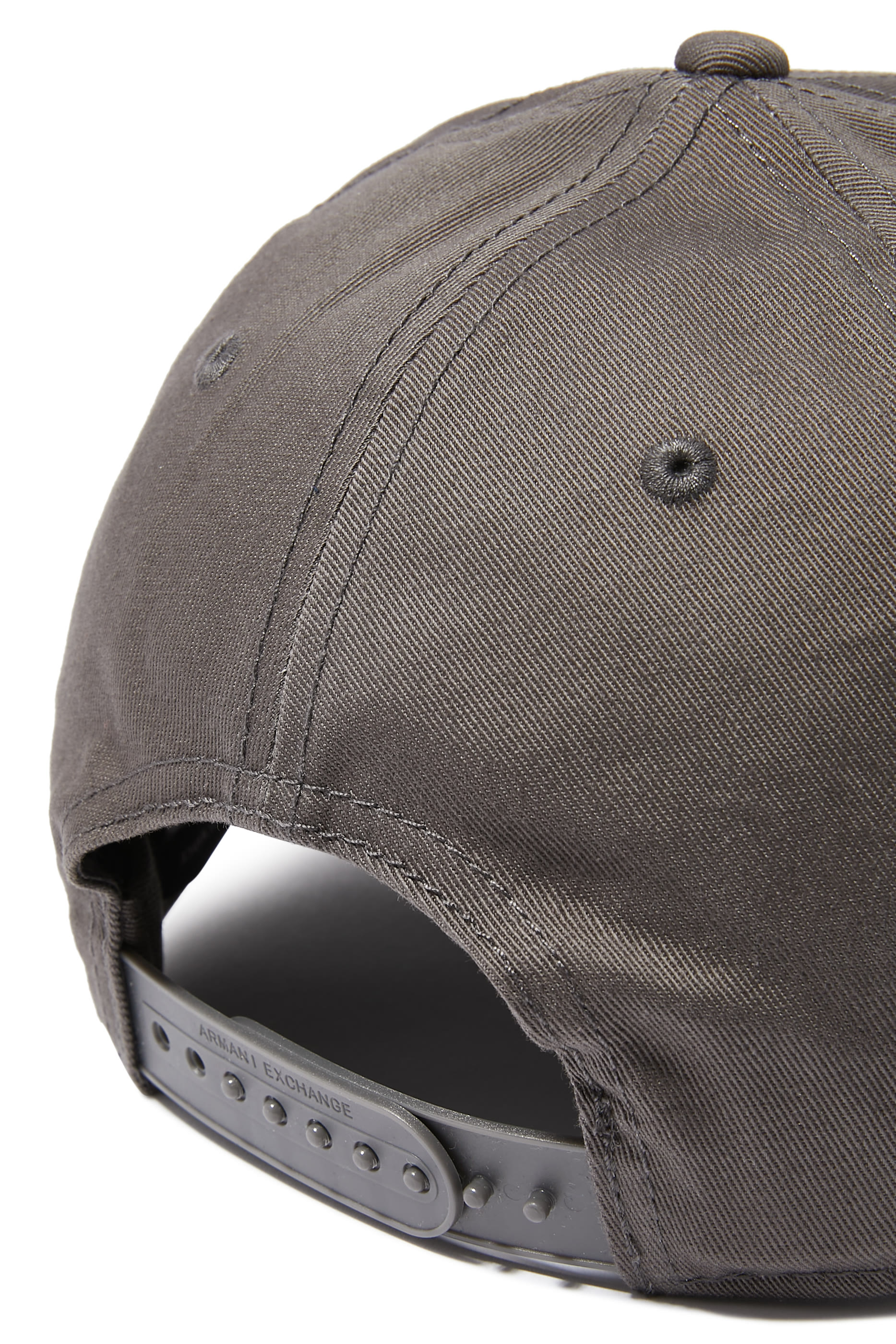 كاب بيسبول بشعار الماركة