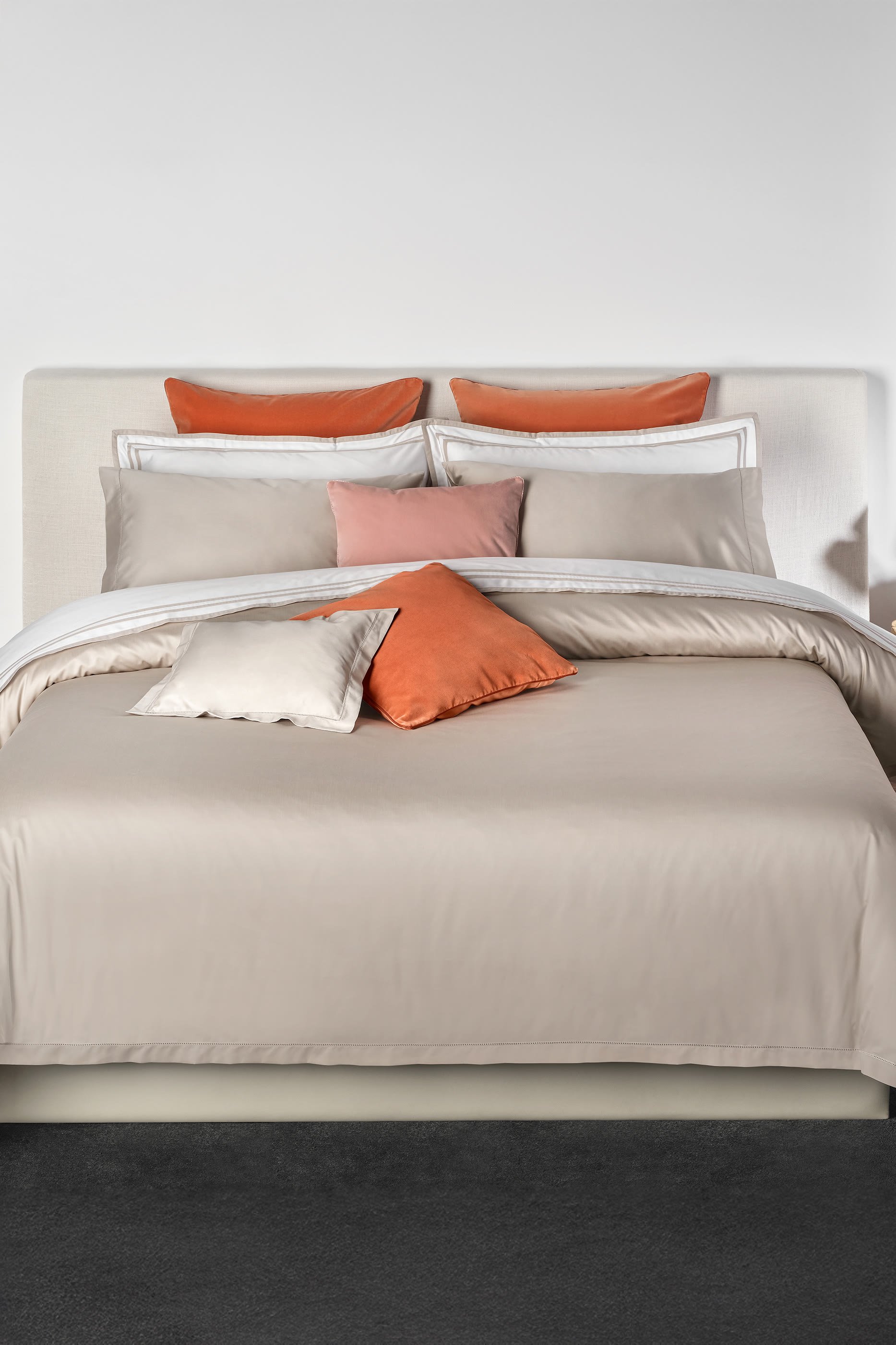 شرشف سواف بحواف مطاطية