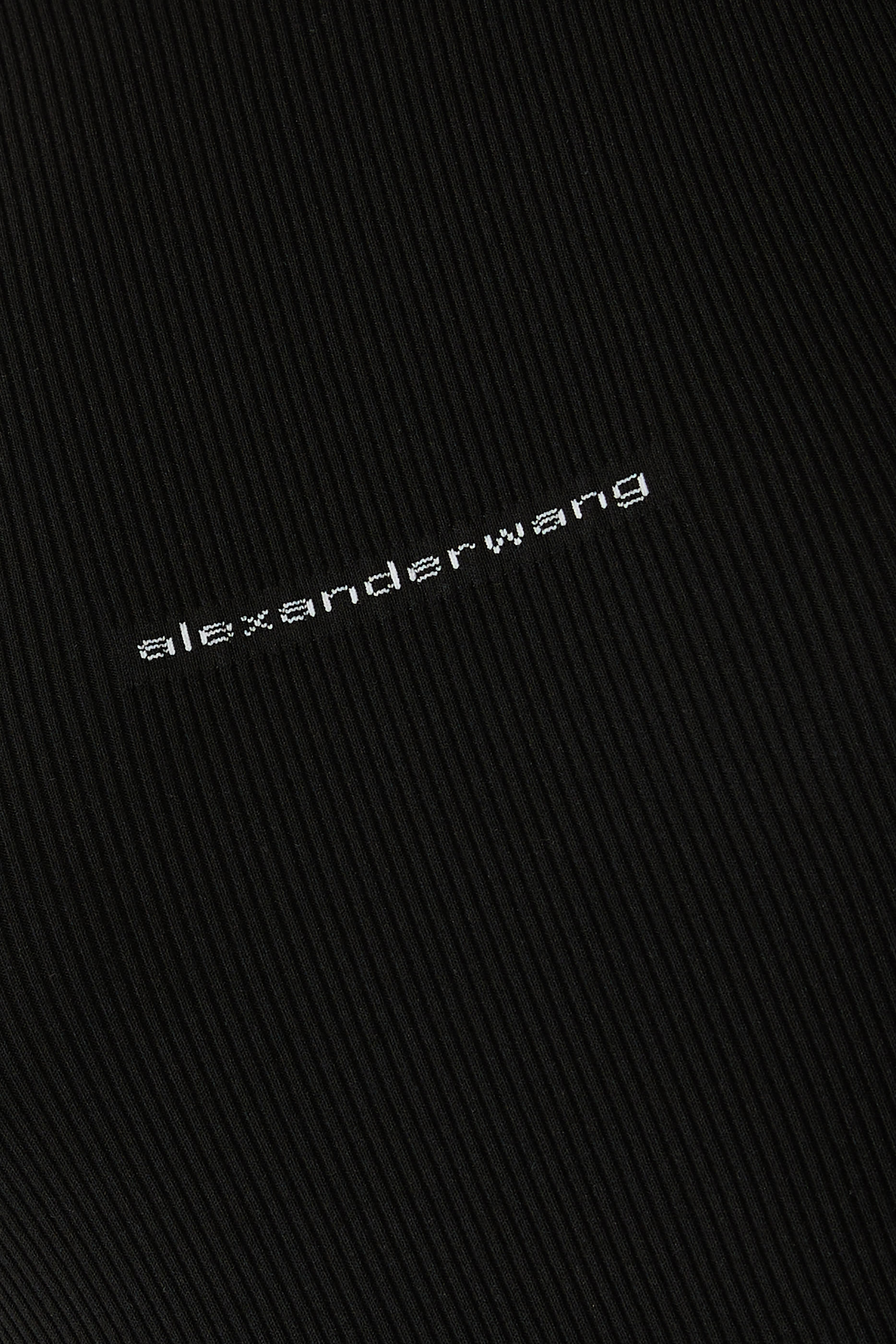 فستان قصير منسوج بشعار الماركة