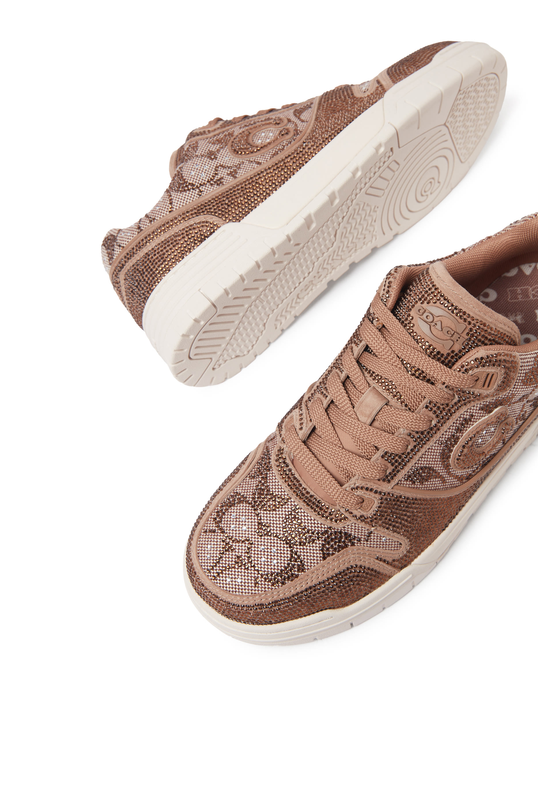 سنيكرز سوهو