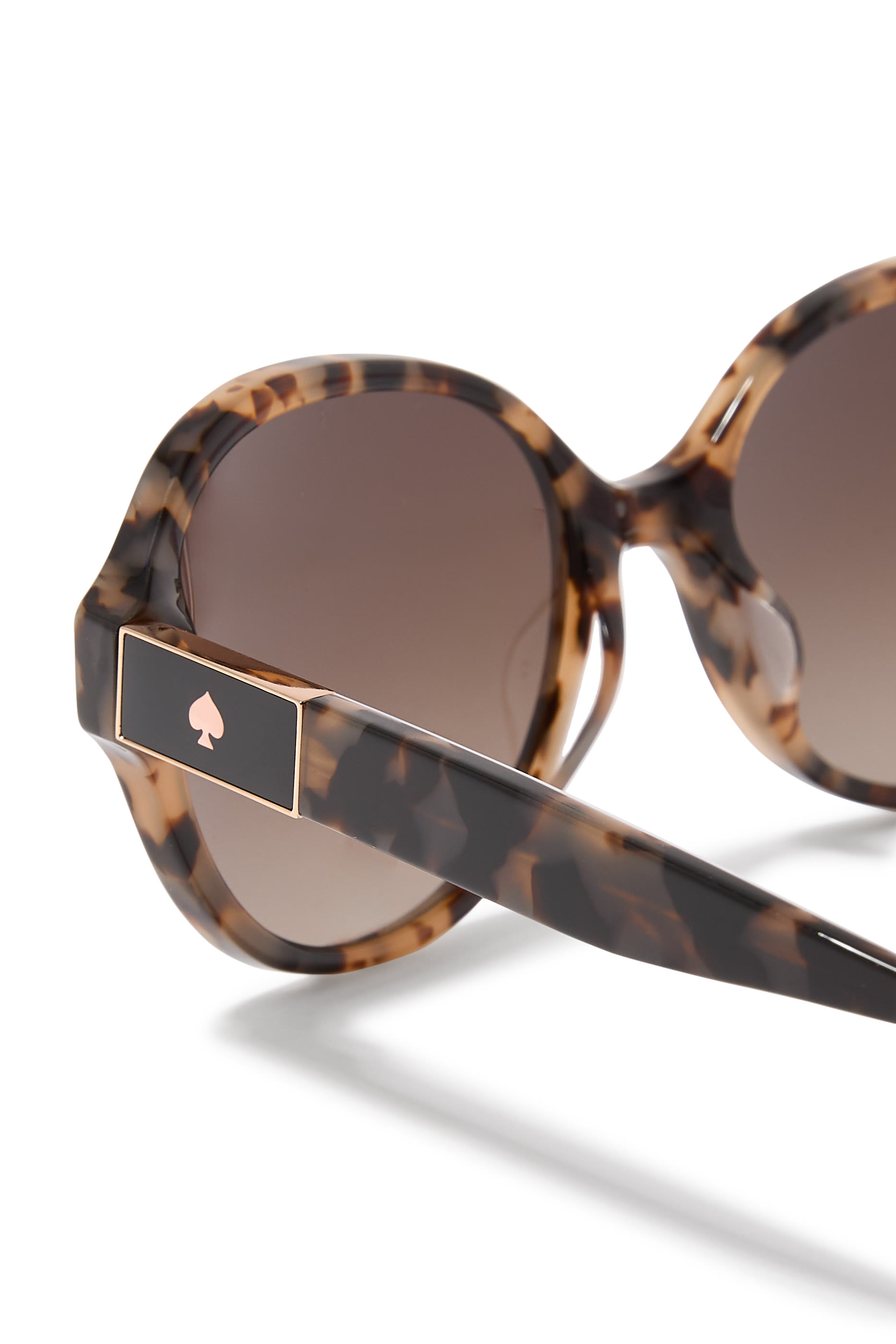 نظارة شمسية بإطار بتصميم بيضوي