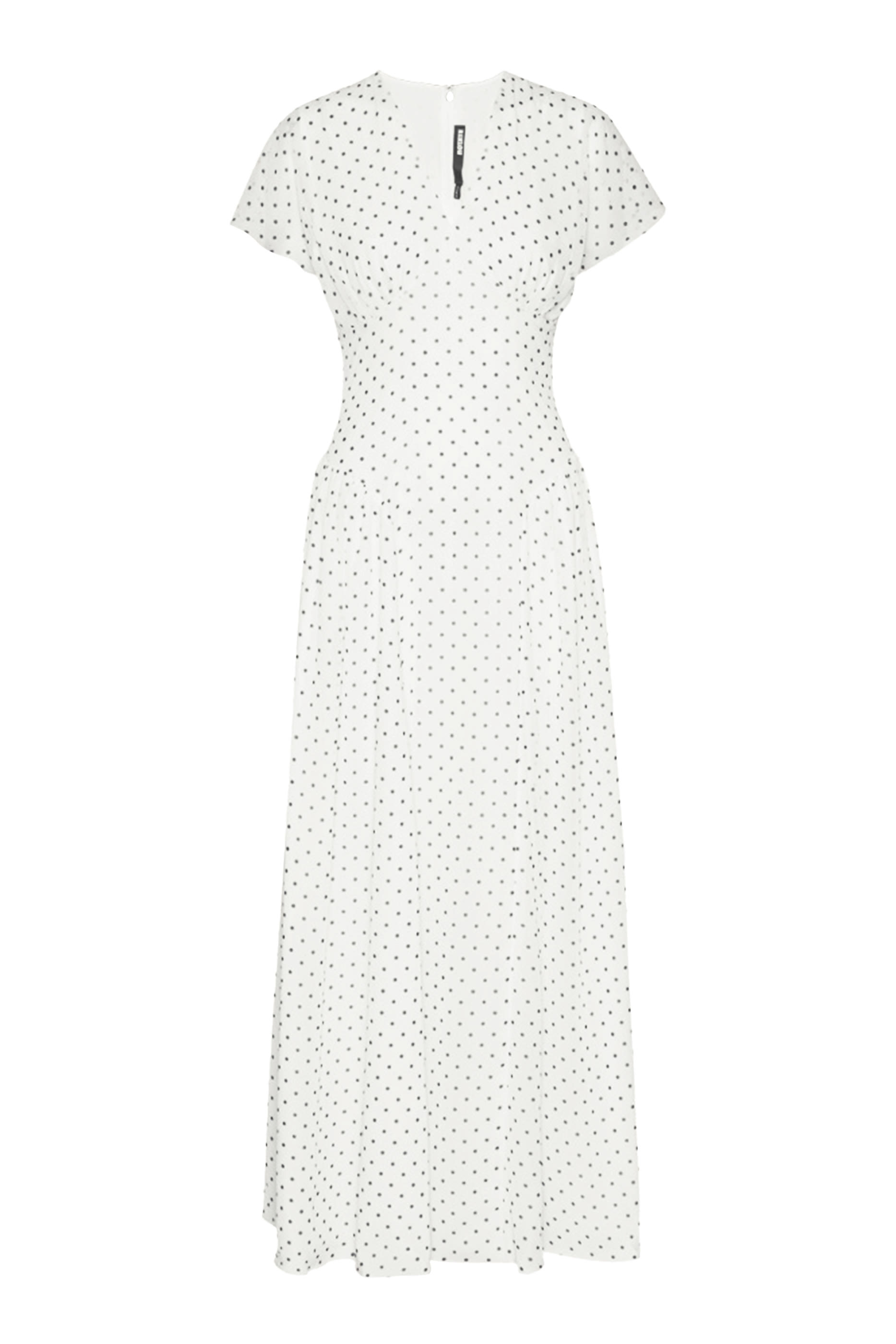 فستان بقصة طويلة وياقة على شكل حرف V