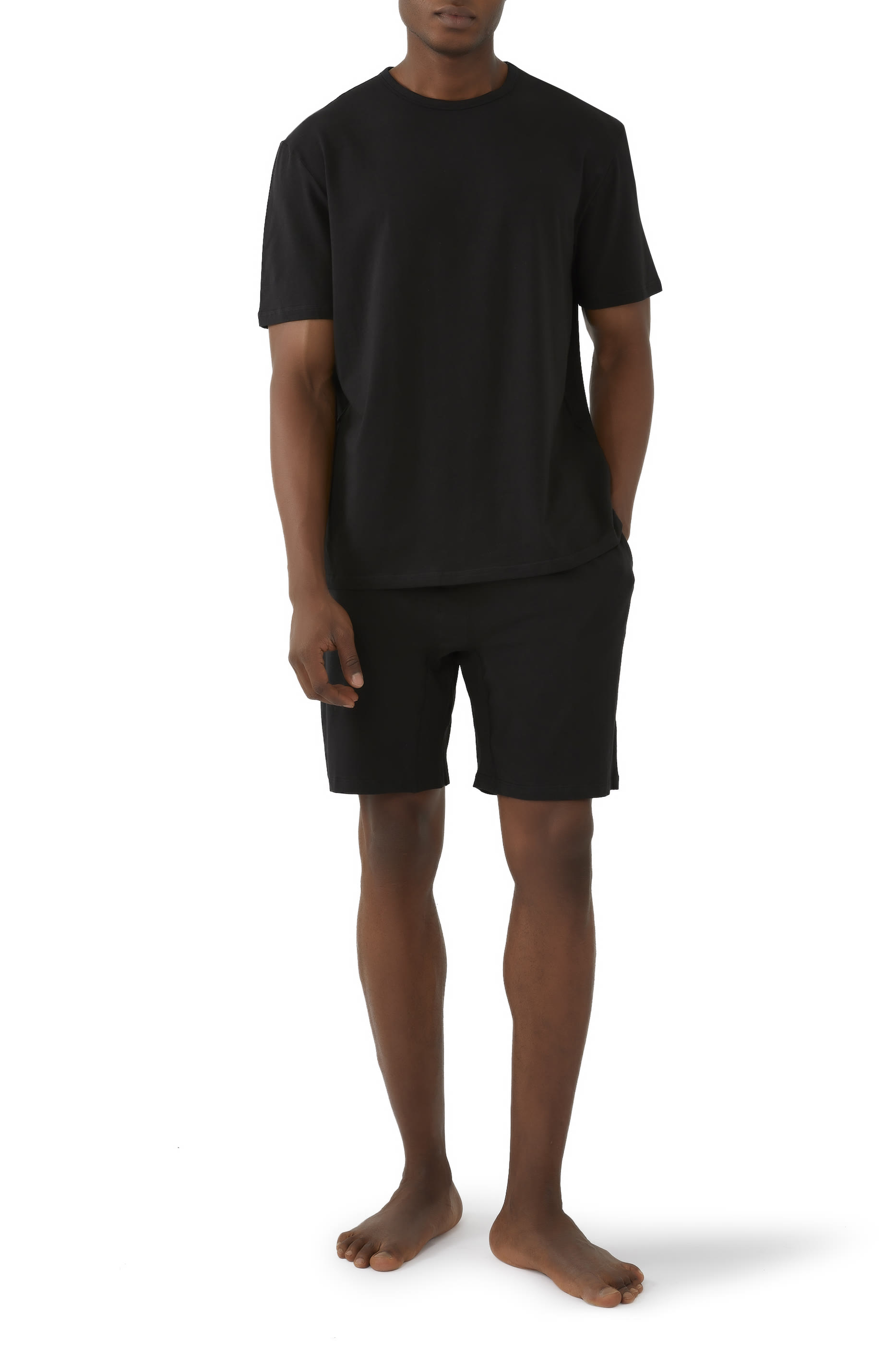 طقم بيجامة بحزام خصر بشعار الماركة