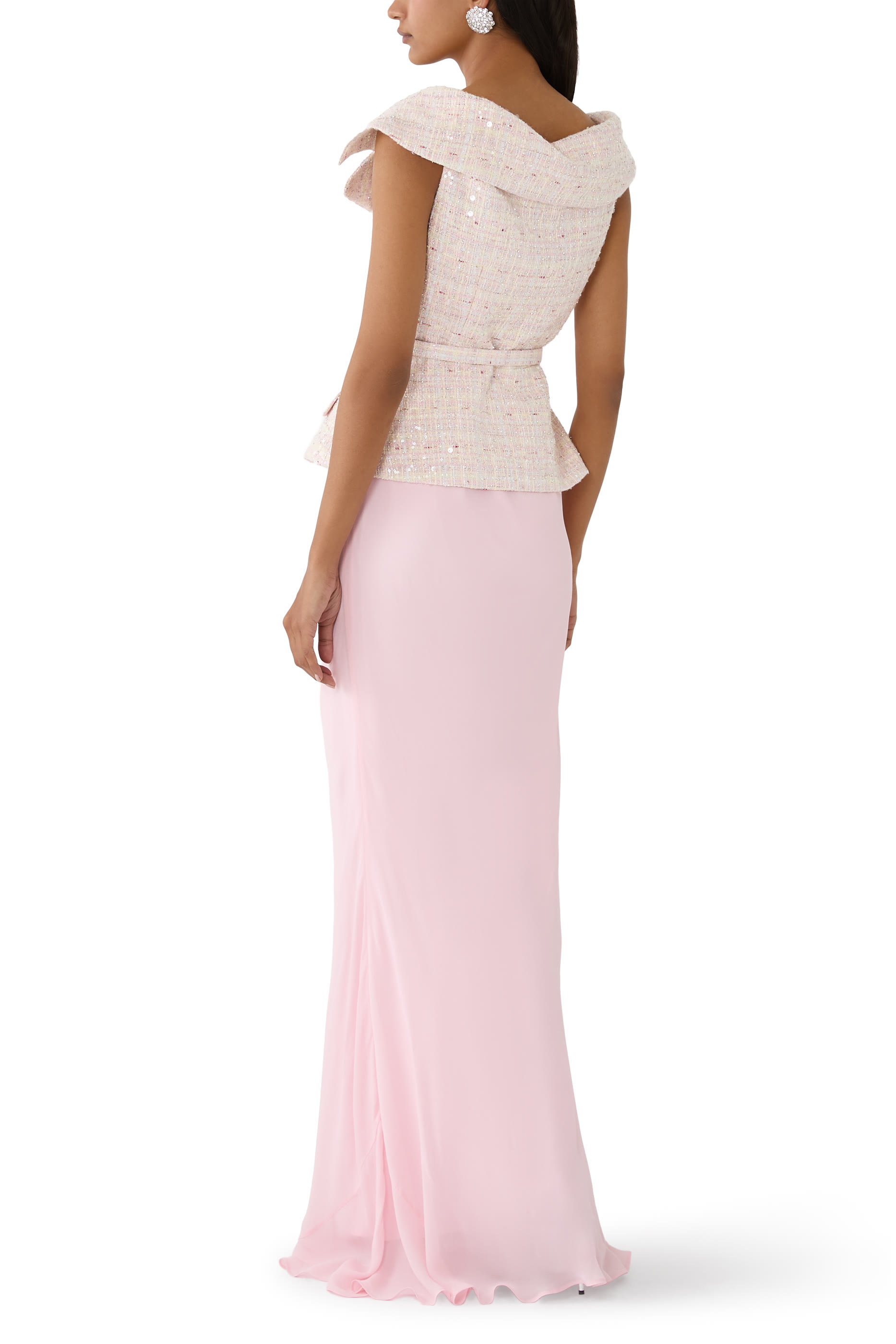 فستان طويل مطرز بترتر بوكليه