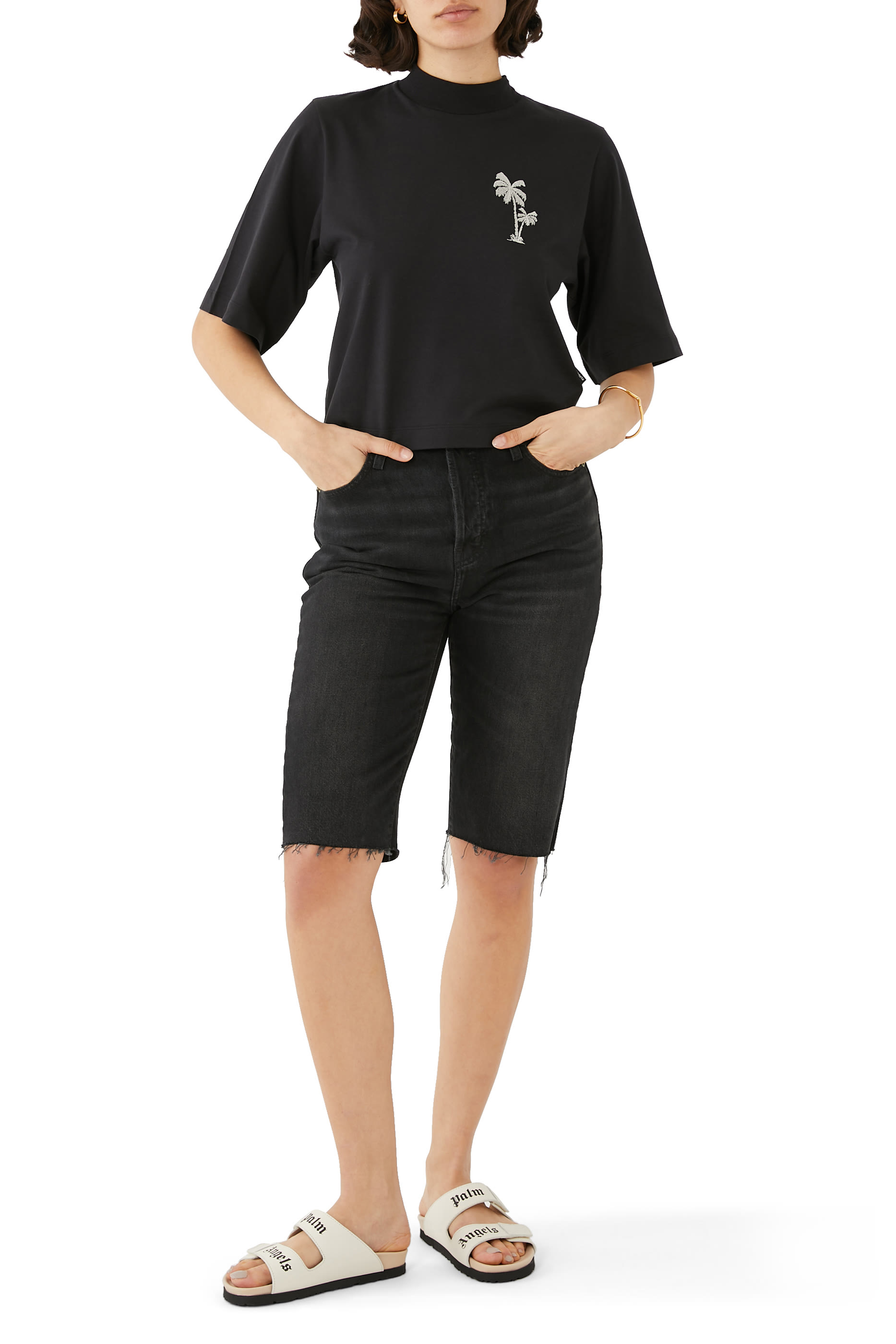 تيشرت بقصة قصير بنقشة نخلة