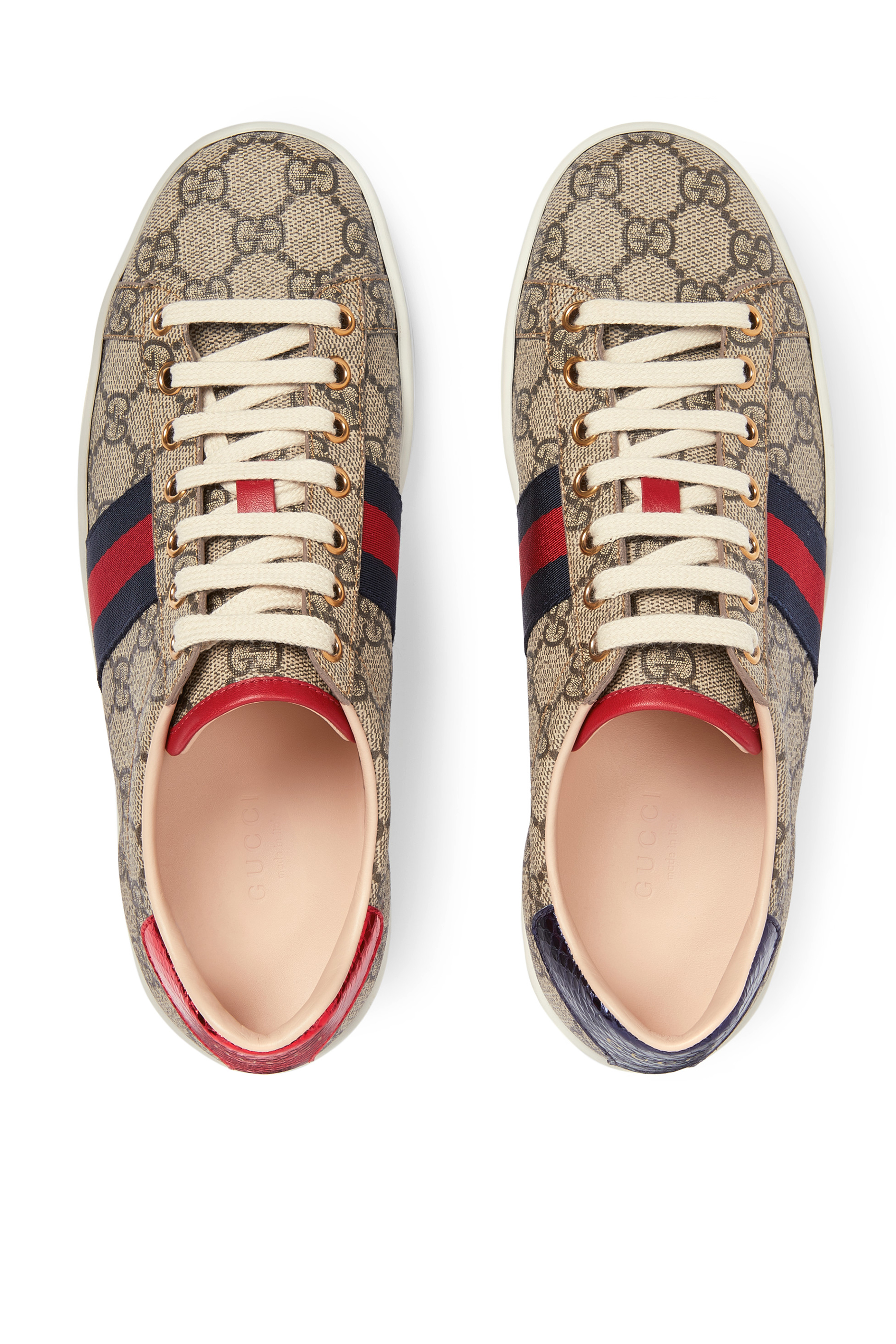 سنيكرز ايس قنب سوبريم مزين بشعار حرفي GG