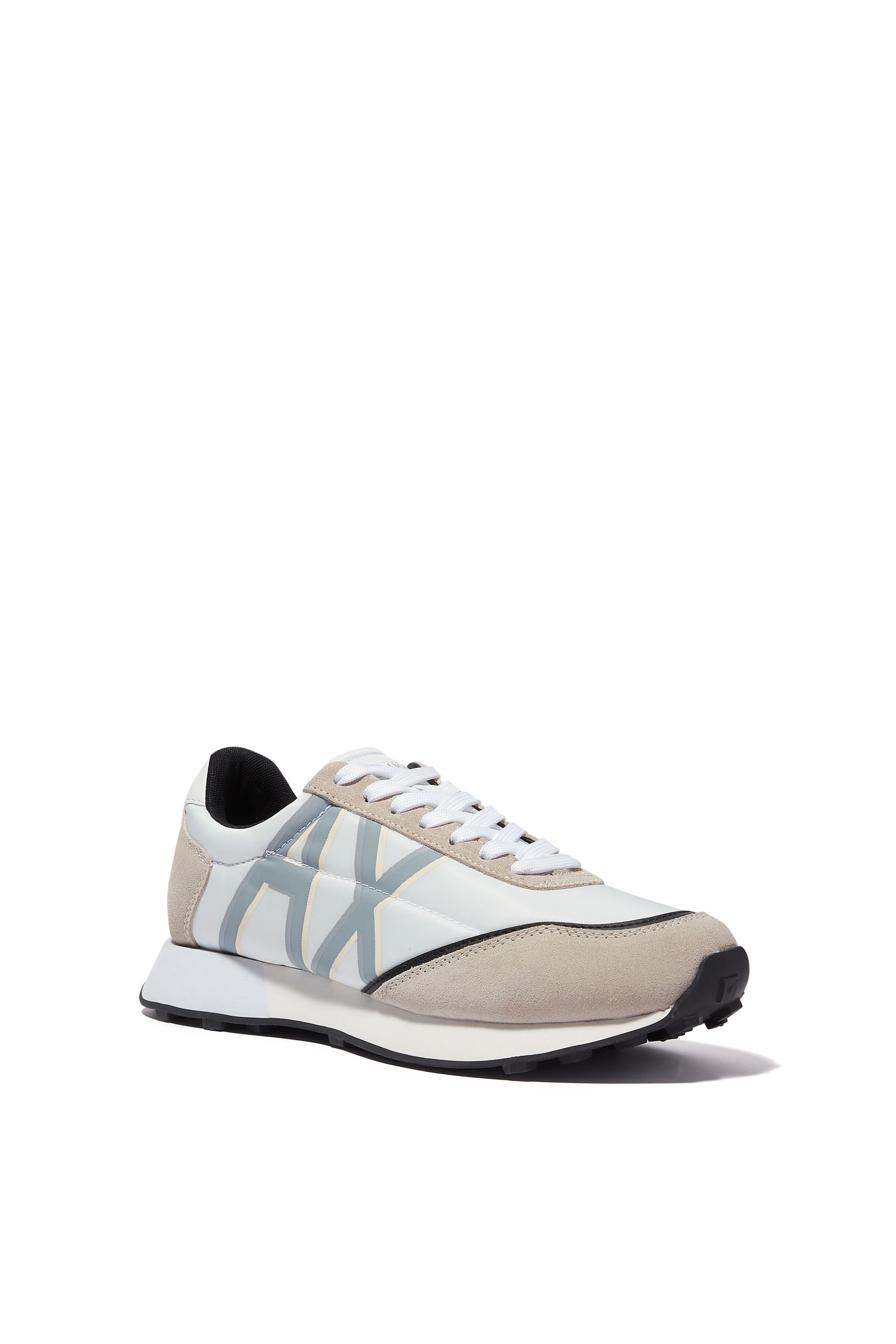 سنيكرز جلد صناعي بشعار الماركة