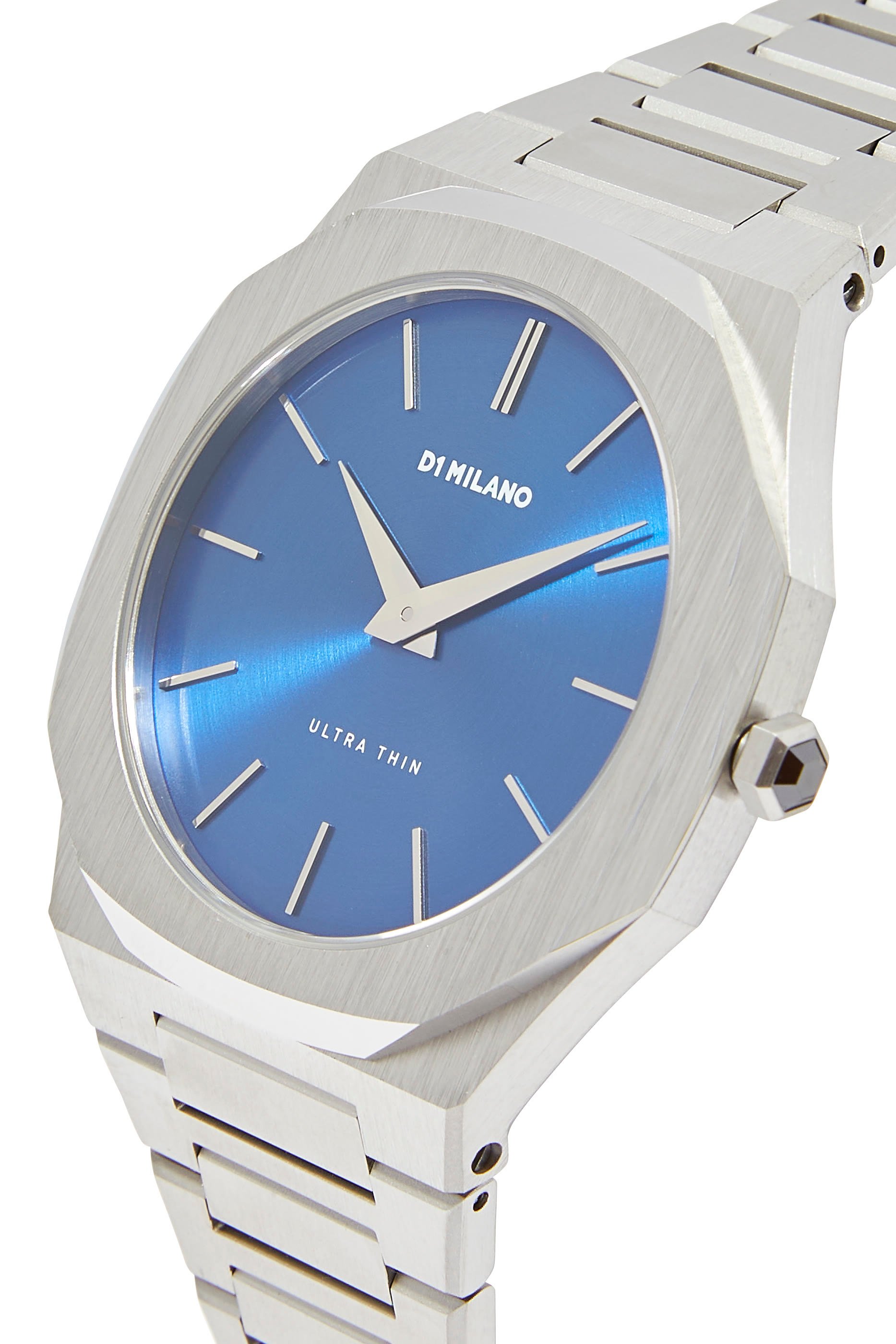 ساعة جيو رفيعة للغاية