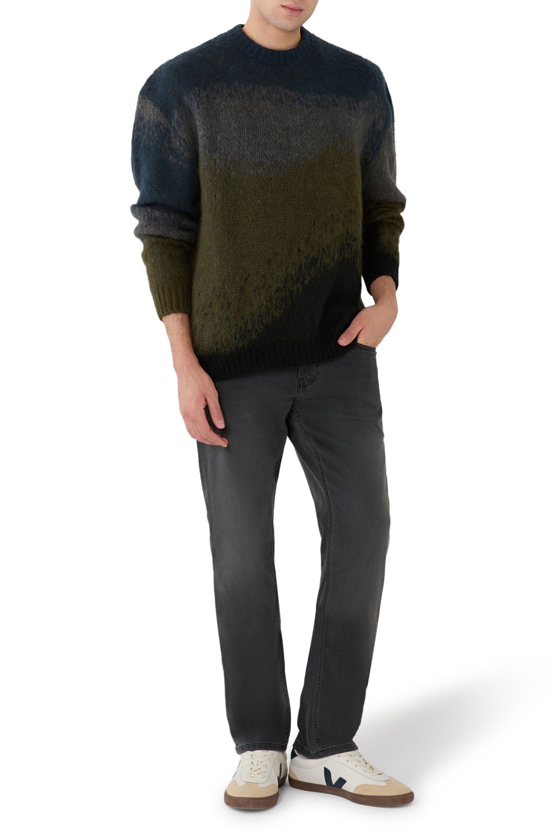 بنطال جينز ترانسيند فيدرال بقصة ضيقة مستقيمة