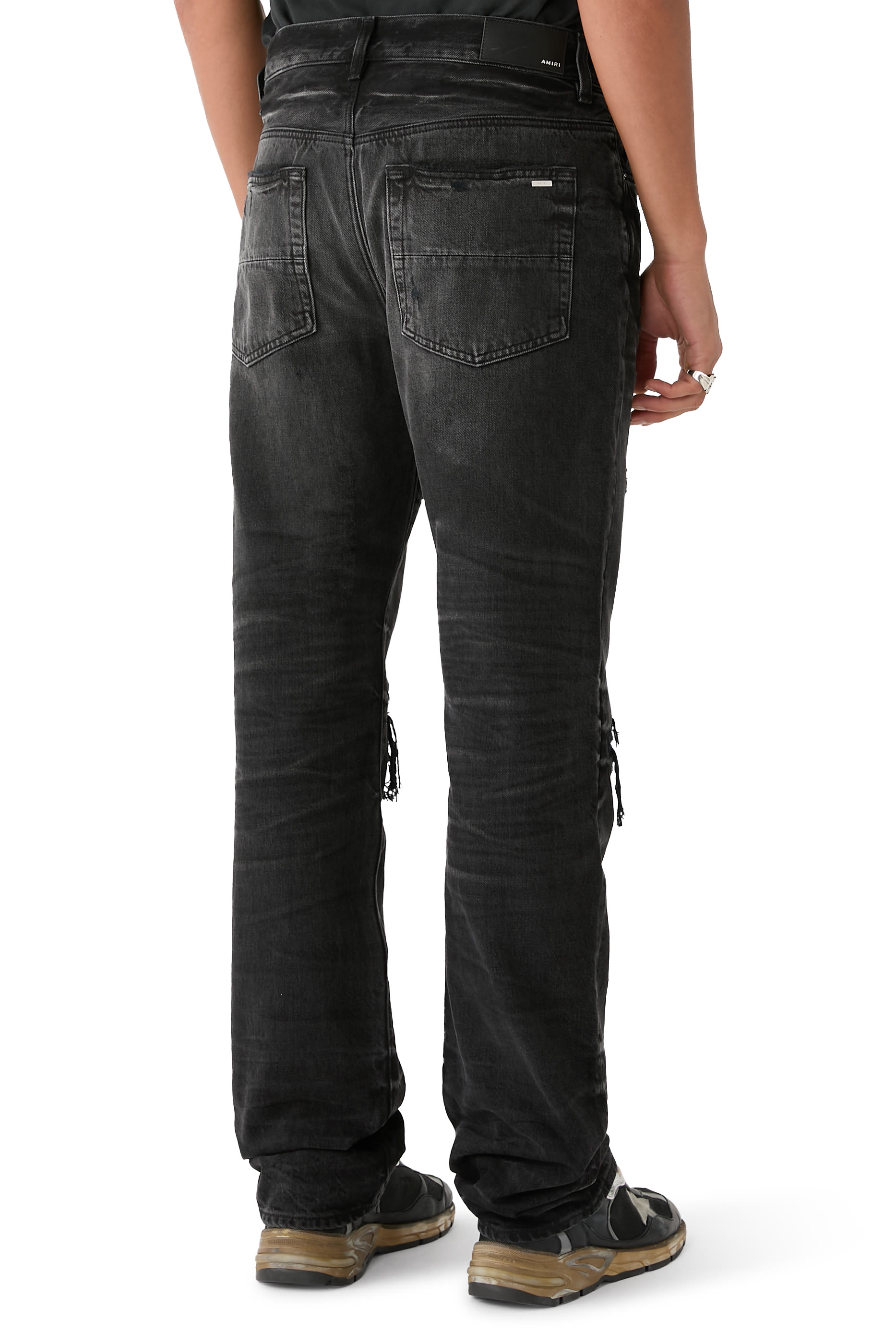 بنطال جينز ام اكس 1 بقصة ساق مستقيمة وتفاصيل جلد