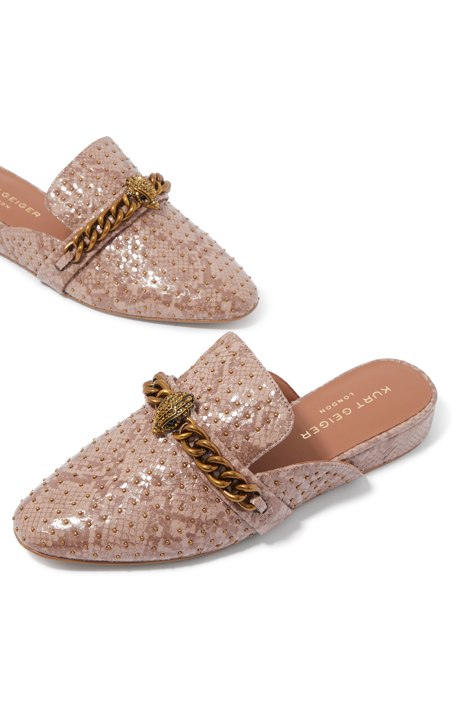 حذاء تشيلسي مفتوح من الخلف بنعل مسطح جلد