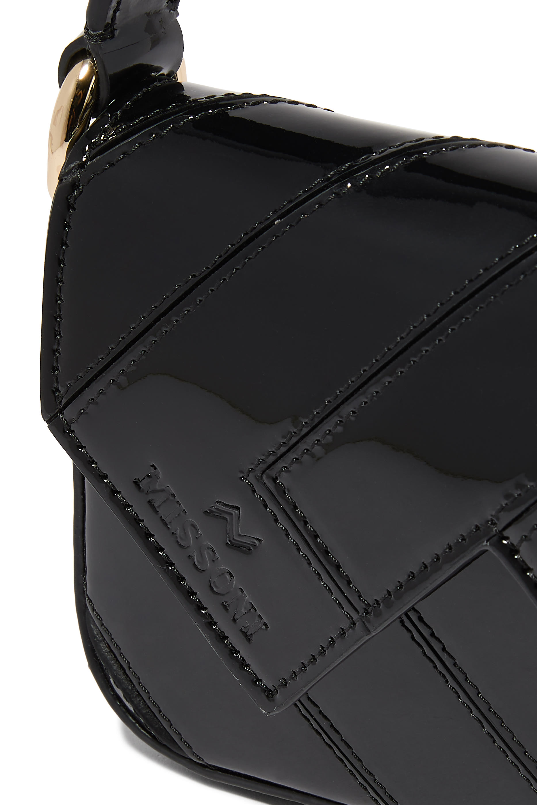 حقيبة كتف صغيرة جلد لامع بتصميم مموج