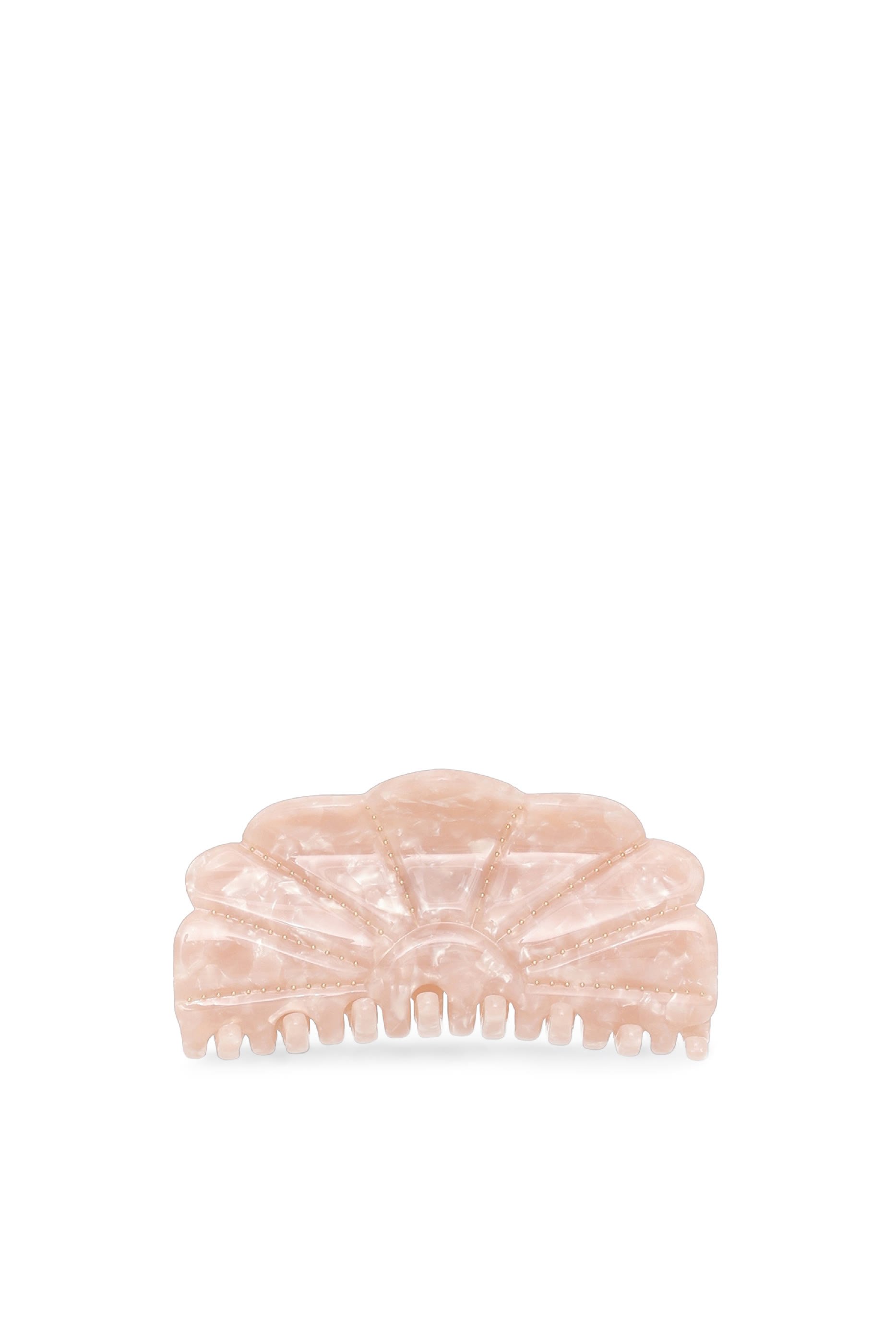 مشبك كبير بتصميم صدفة