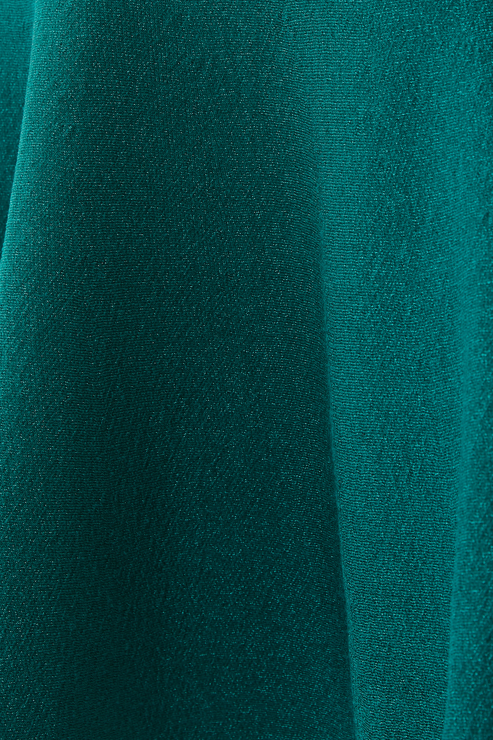 تنورة في بي بودي بقصة واسعة لوركس