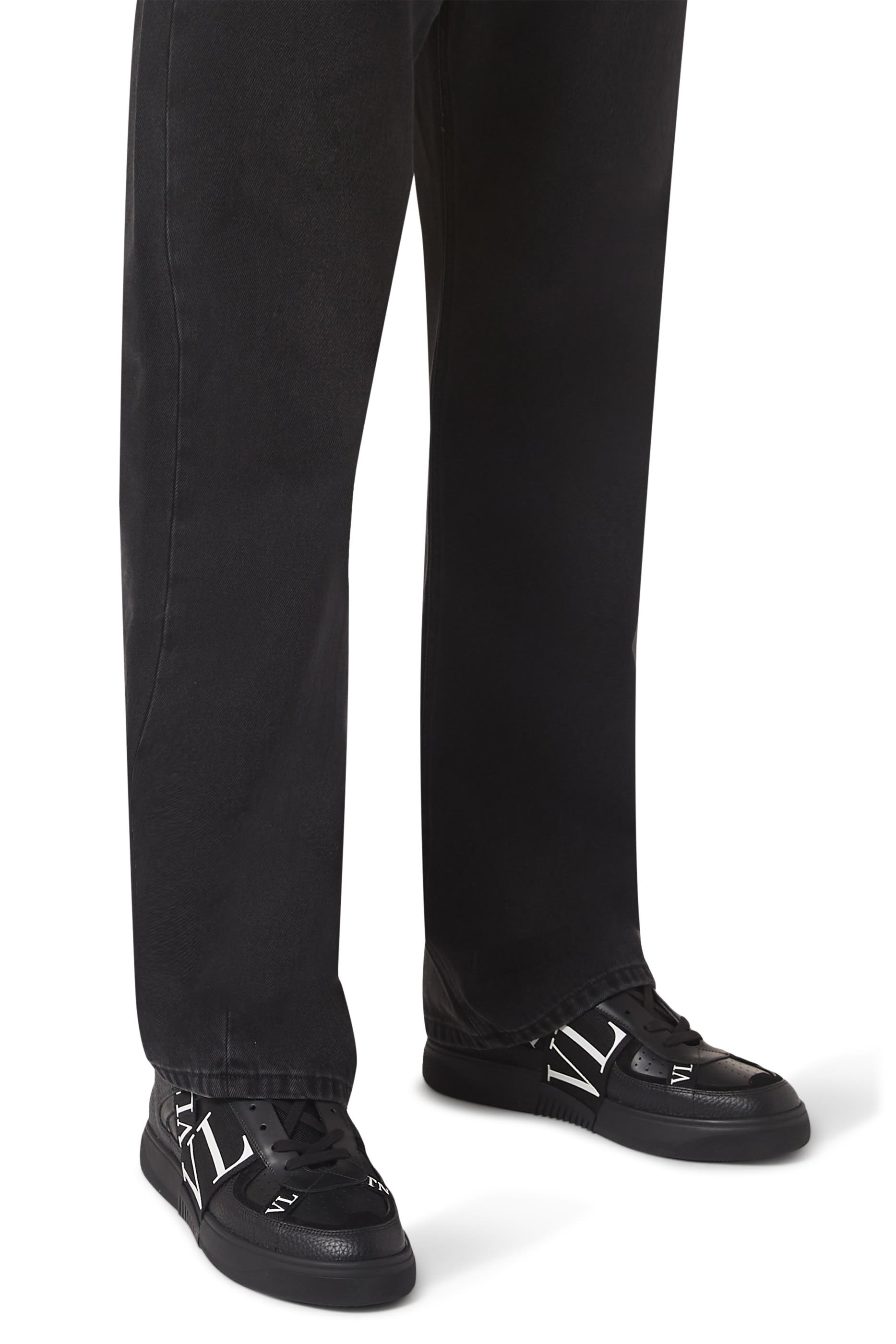 سنيكرز في آي 7 إن بكاحل منخفض وأشرطة مطاطية جلد عجل 