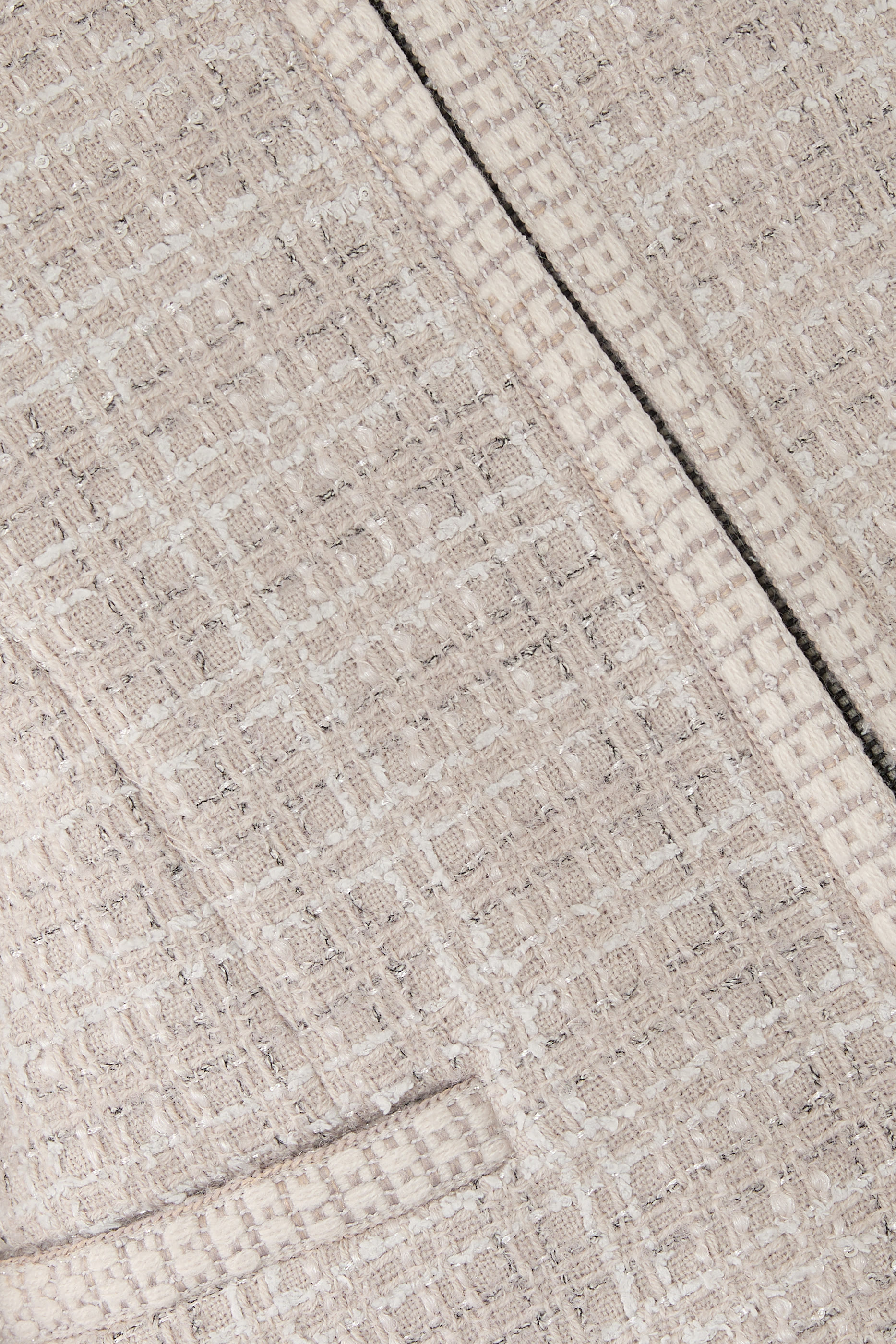 جاكيت لوركس تويد