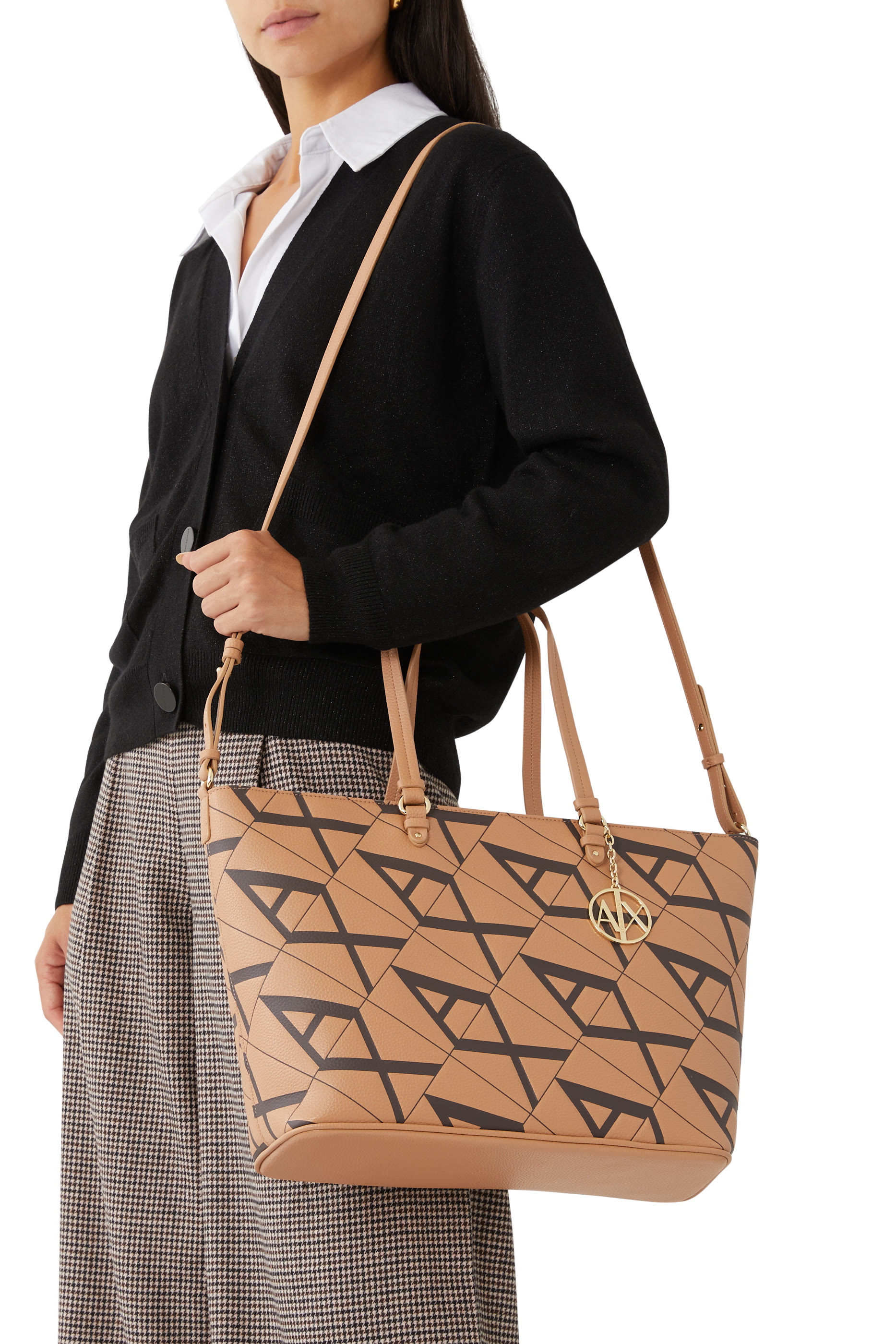 حقيبة يد سوزي بشعار الماركة