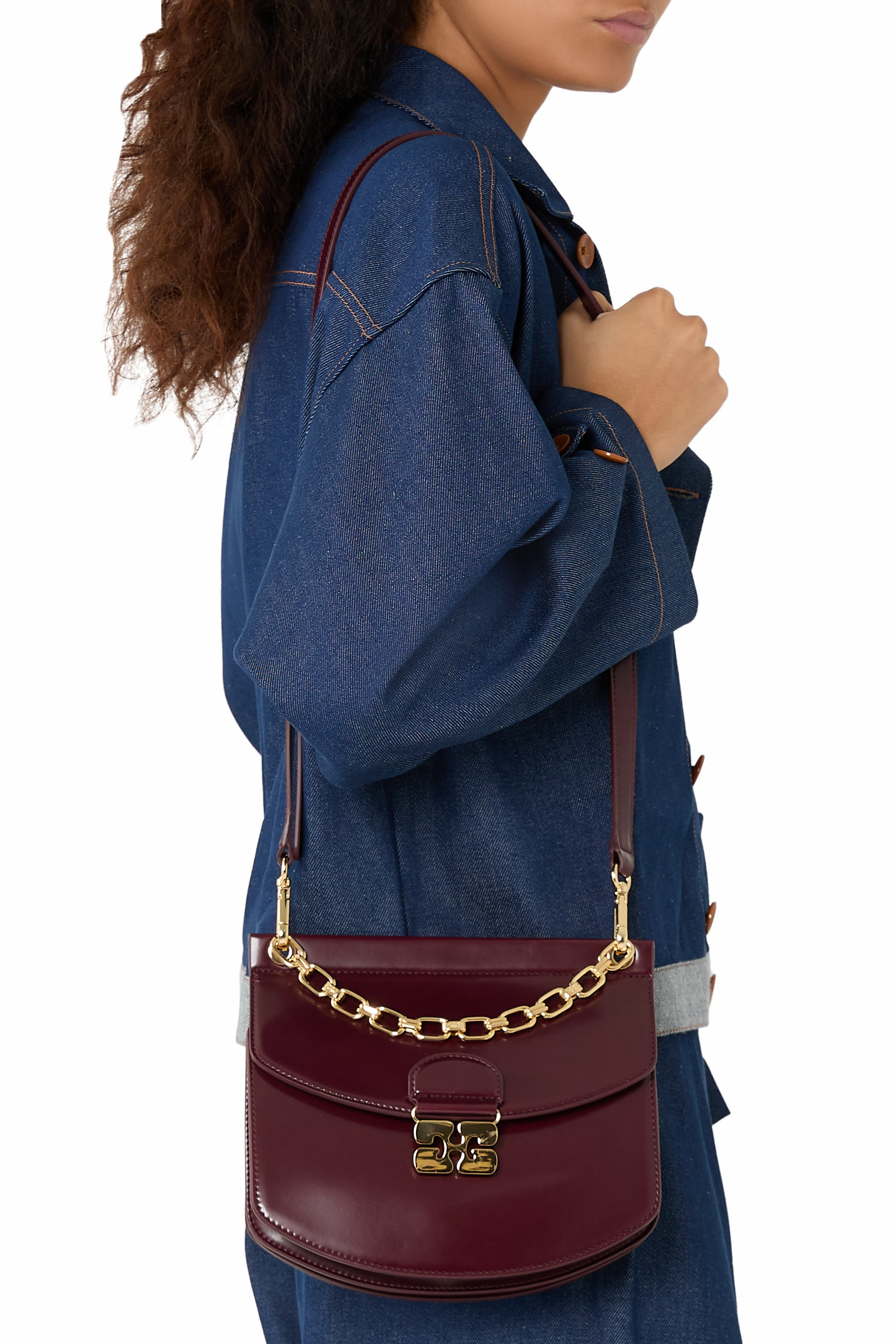 حقيبة أبو-جي صغيرة بحمالة سلسلة