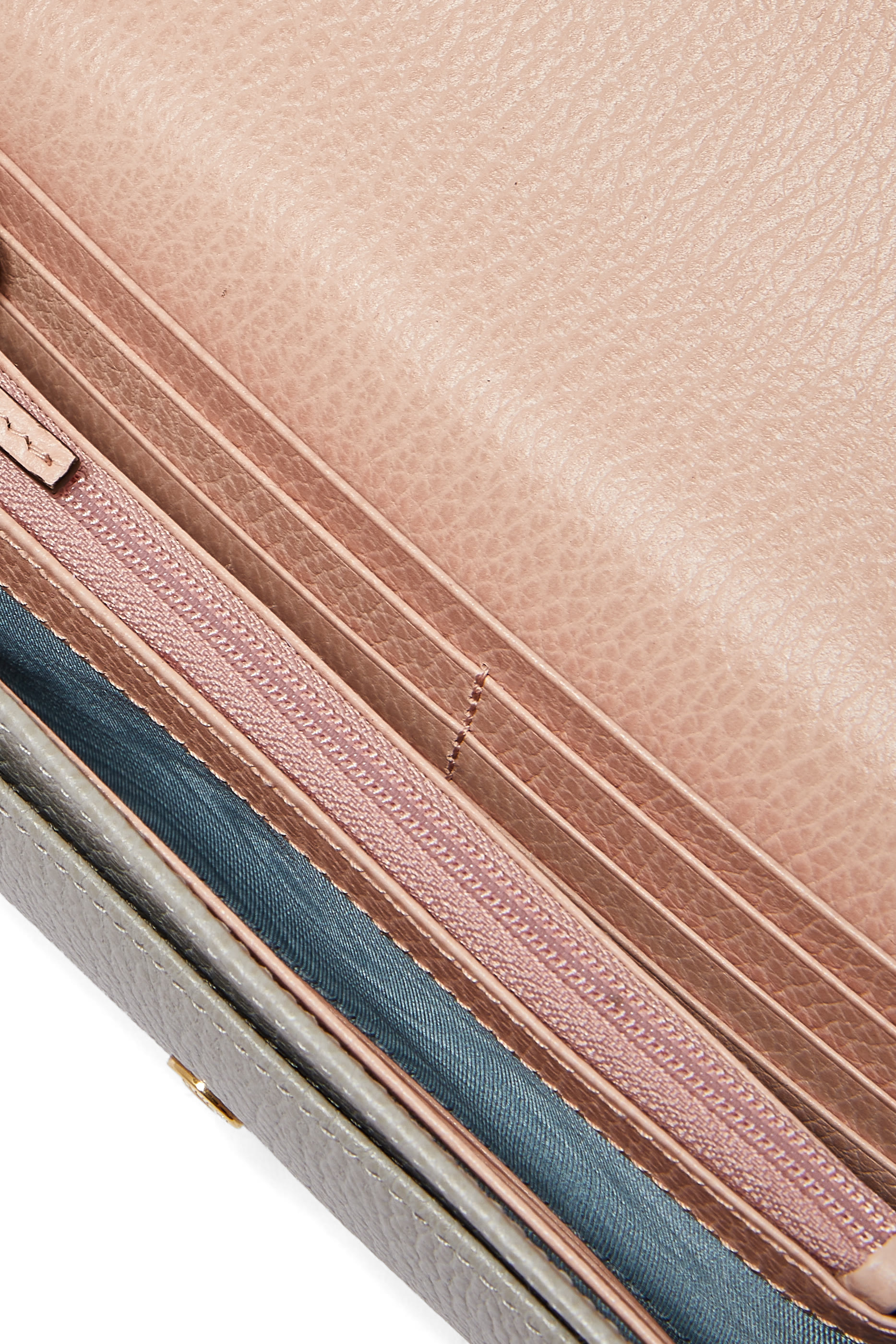 محفظة كونتينيال مارمونت بحروف شعار الماركة