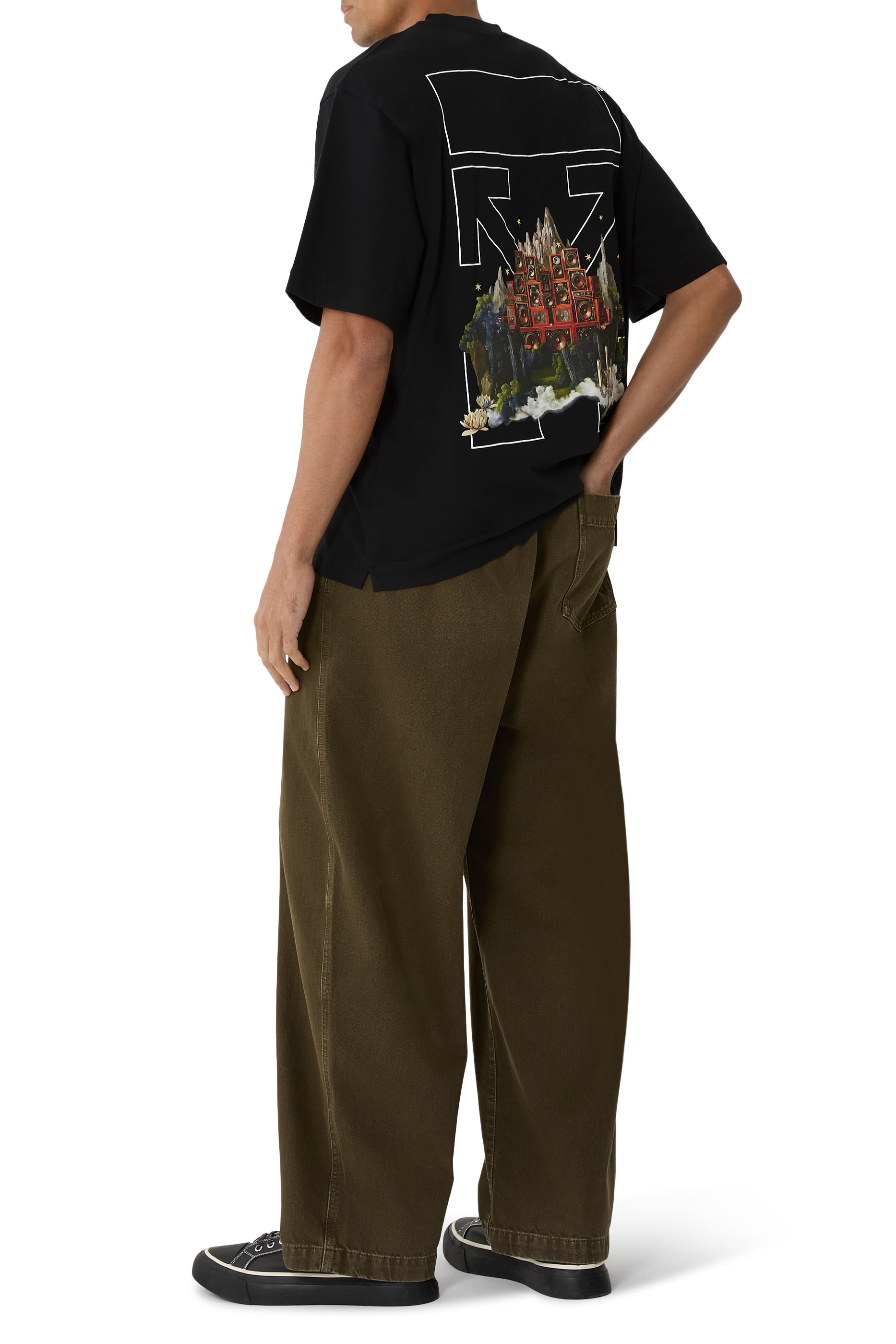 تيشيرت سكيت بأكمام قصيرة ونقشة منظر طبيعي وأسهم