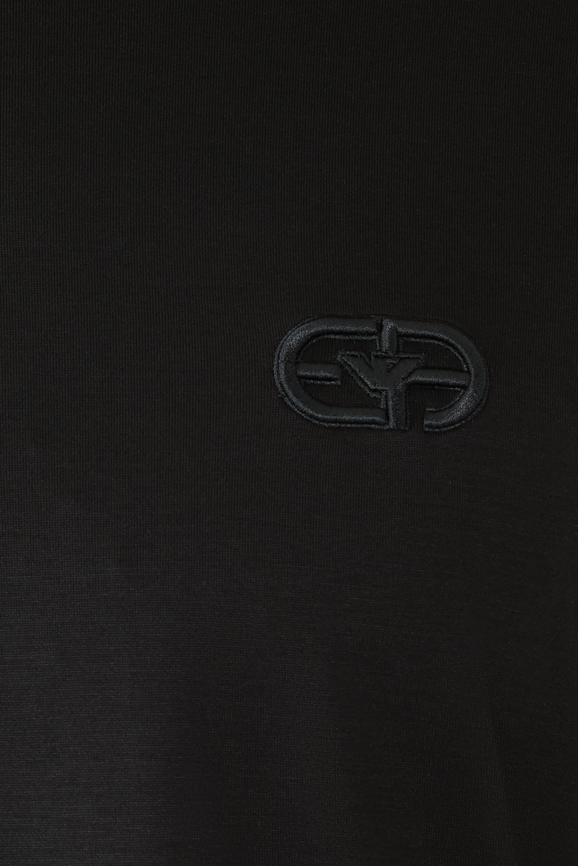 تيشيرت بشعار رأس النسر