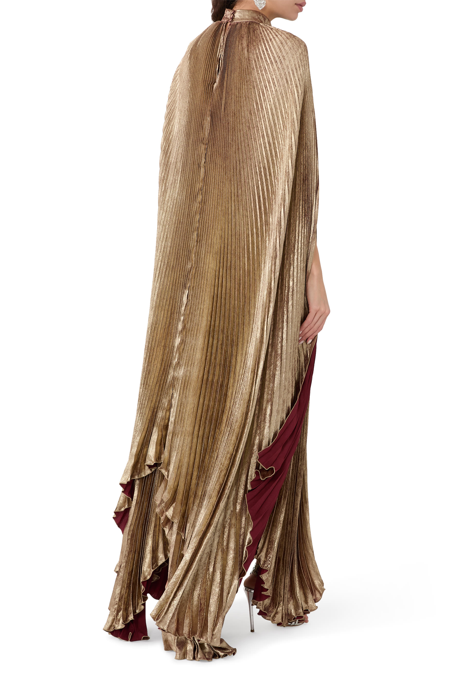 فستان سهرة ايفيل بكاب