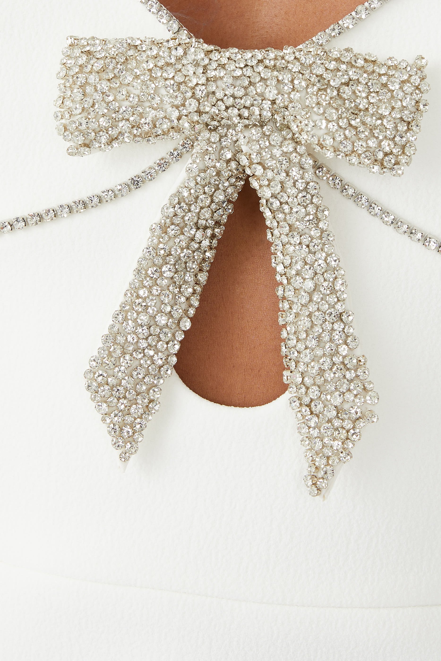 فستان جيانا إكس نيكي هيلتون متوسط الطول