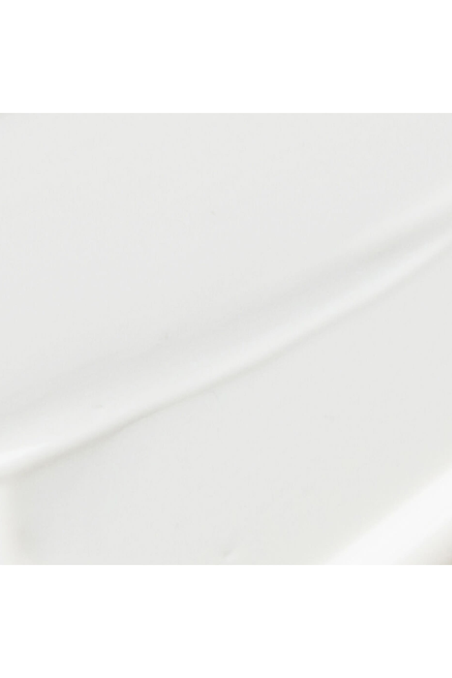 مرطب خالي من الزيوت