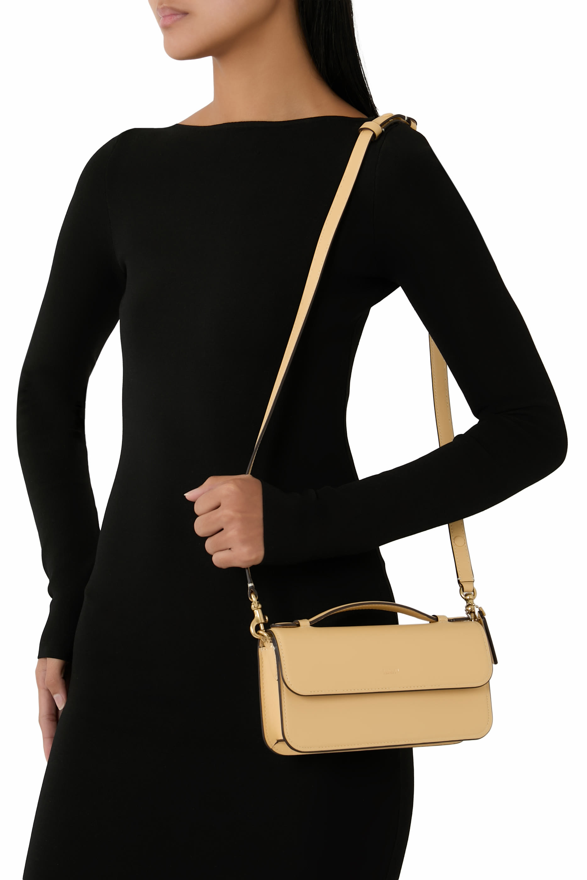 حقيبة كروس بودي إلورا بيد علوية