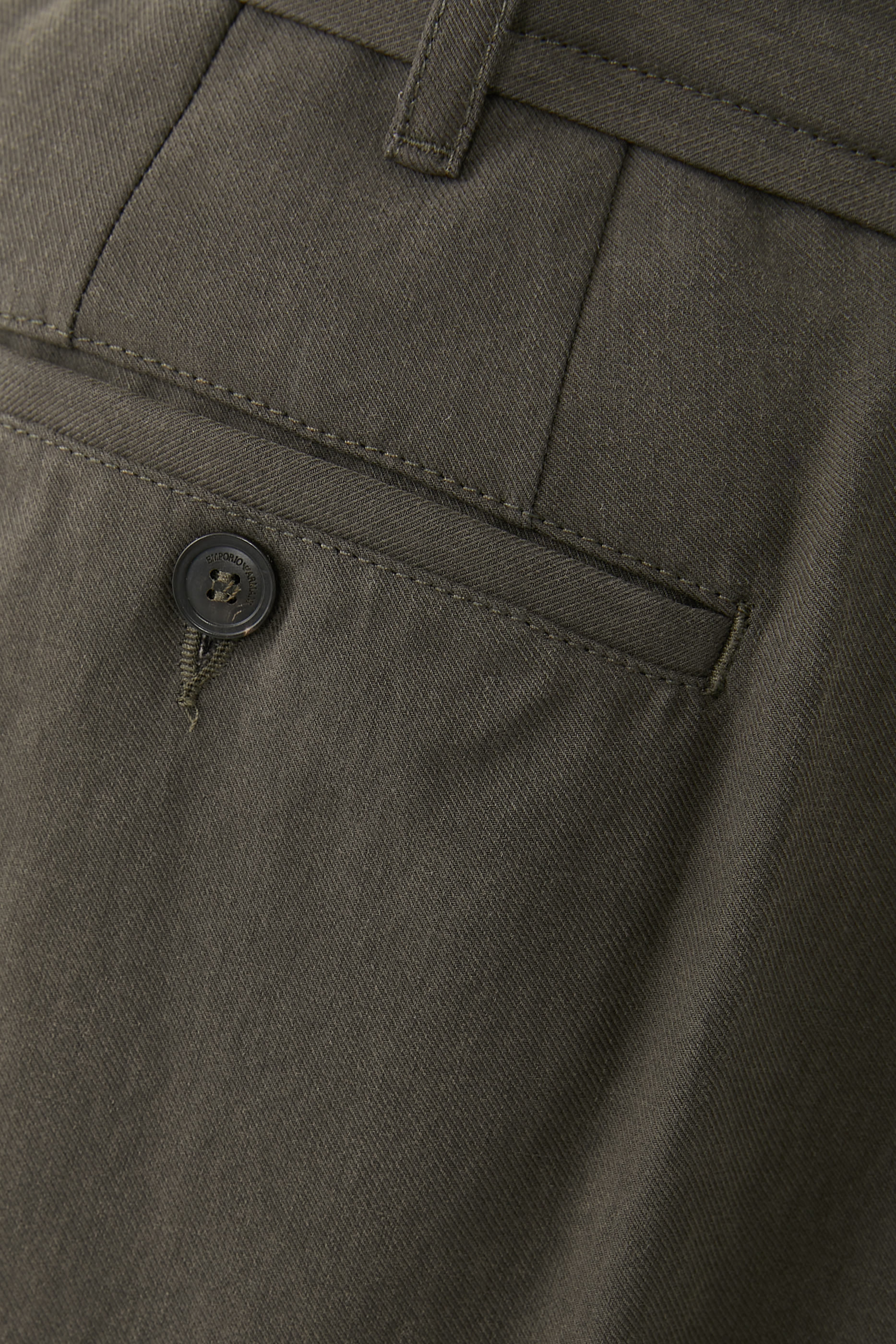 شورت أي اس في برمودا من مزيج لايوسل برباط تضييق