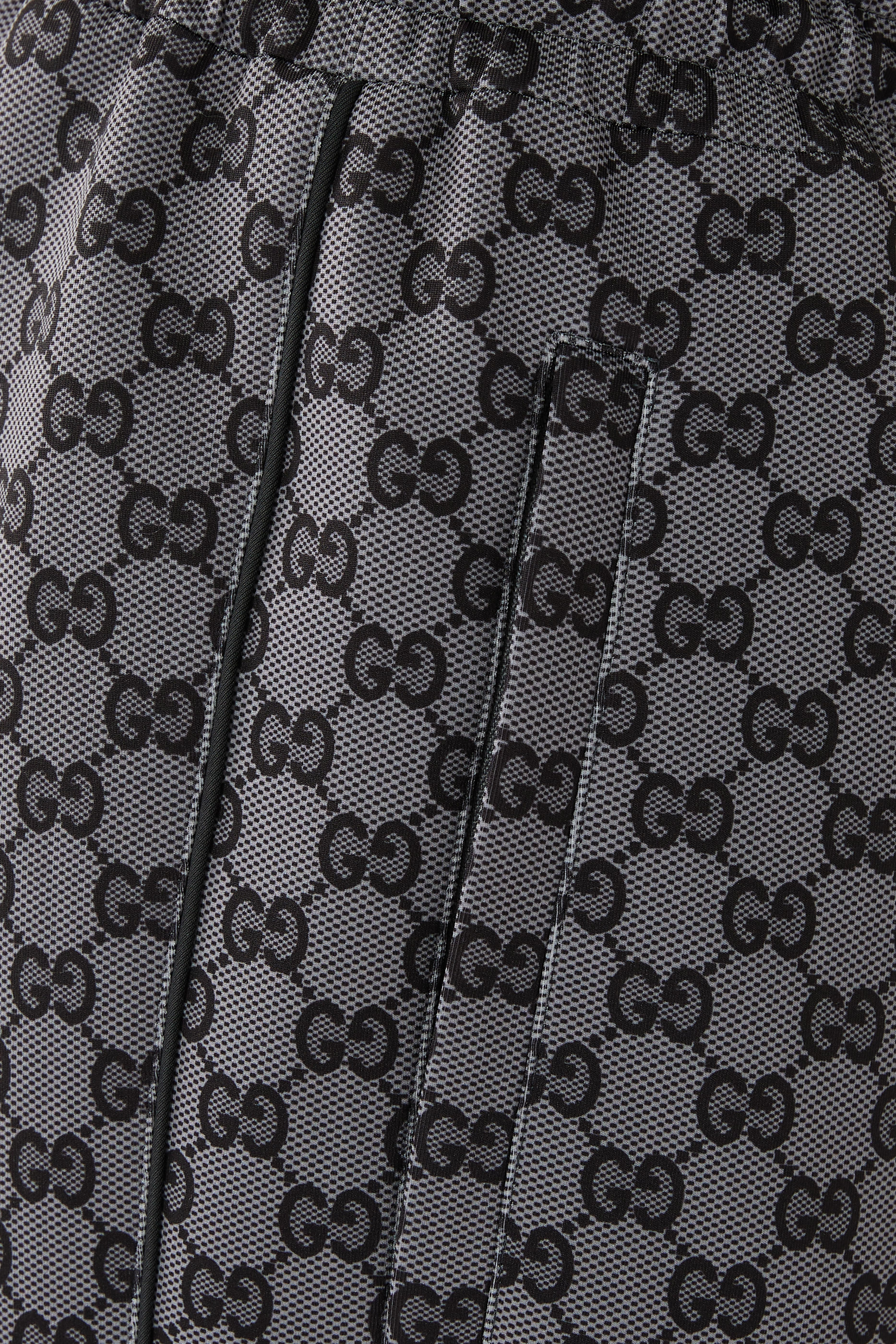 بنطال رياضي نيوبرين بشعار الماركة 