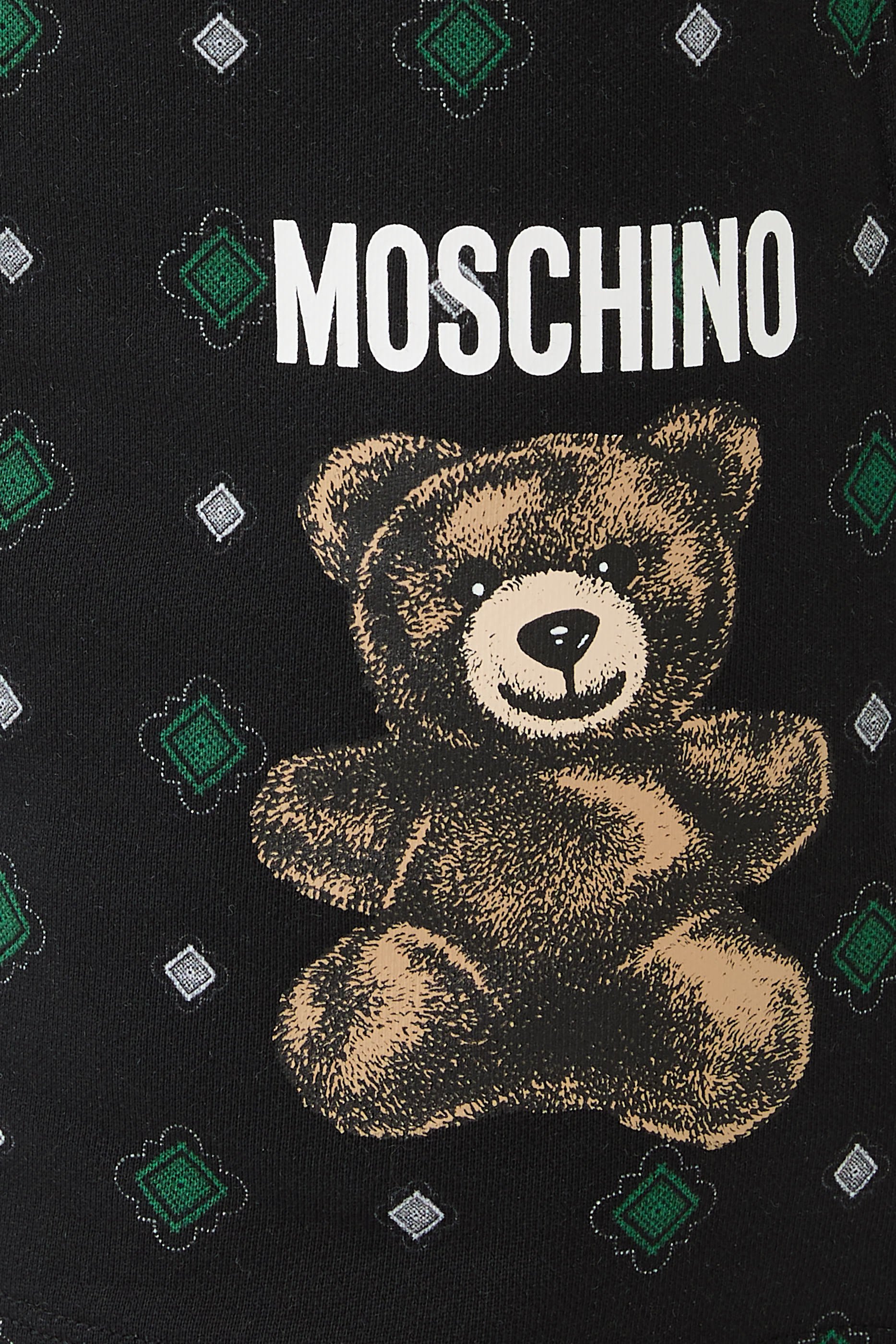 شورت بطبعة الدب تيدي