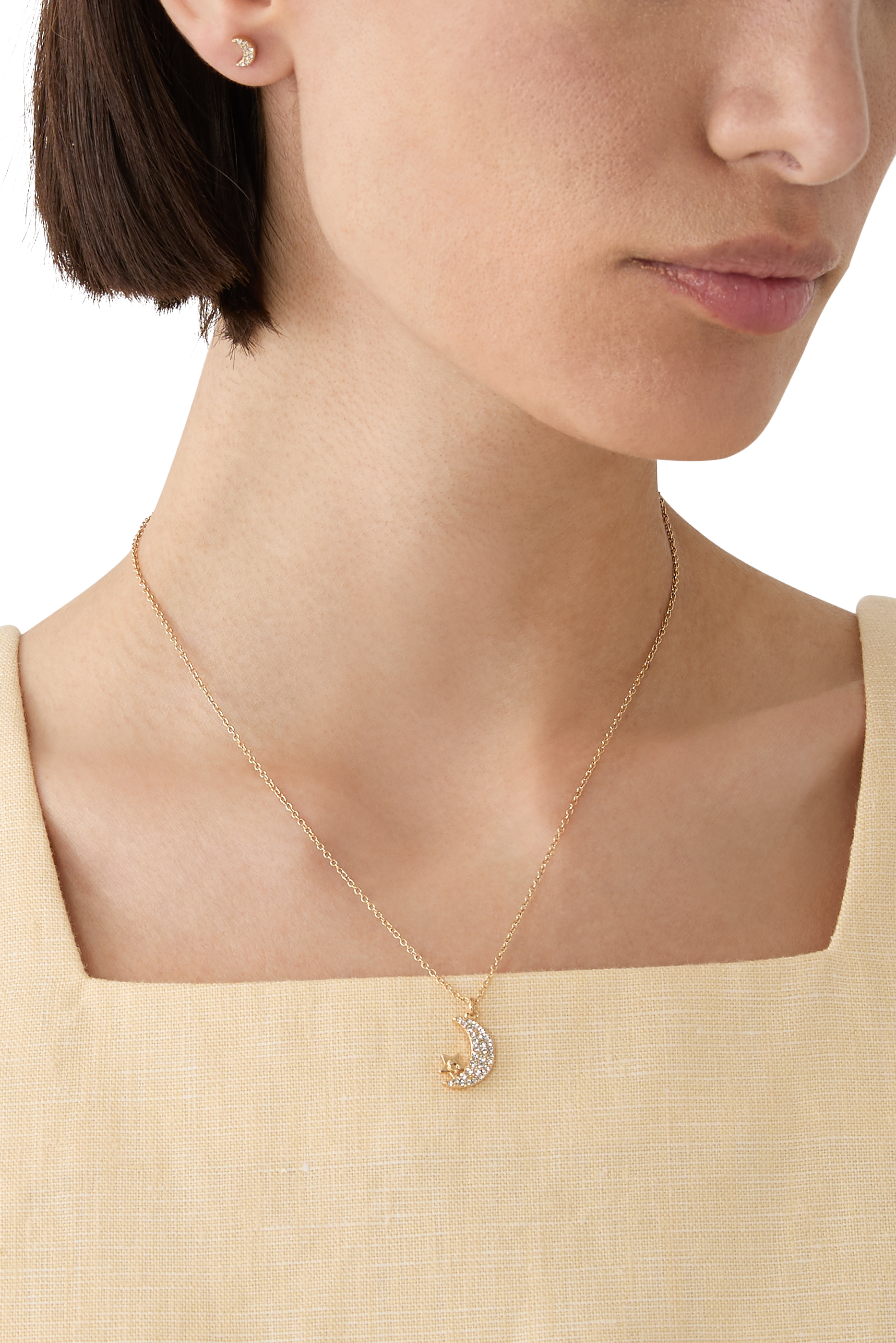 طقم أقراك وقلادة بحلي بتصميم قمر